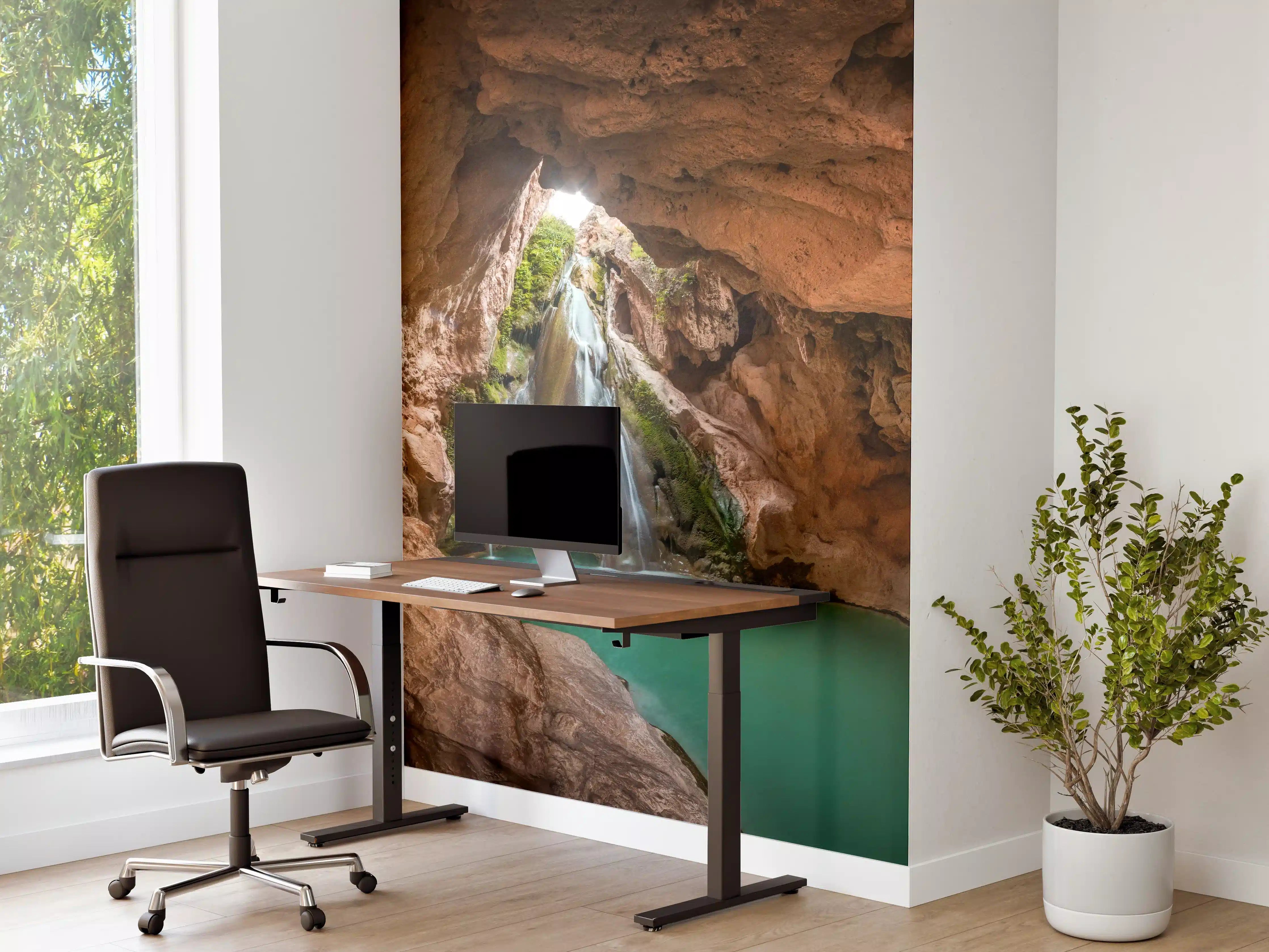 Büro Wandgestaltung - Wasserfall in Höhle mit See in Valencia