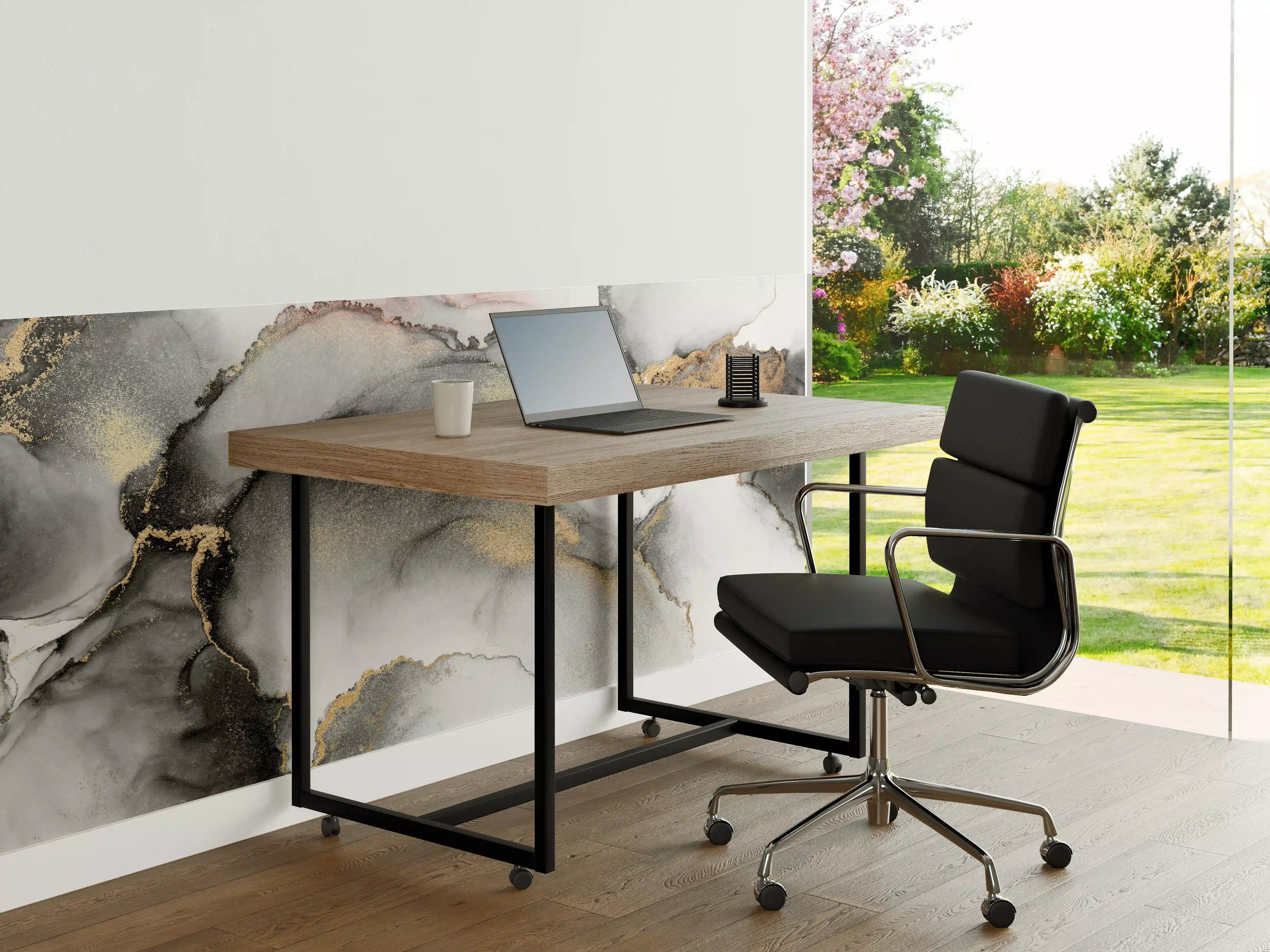 Büro Wandgestaltung - Weiß-Grau-Marmor-Textur mit Goldakzenten