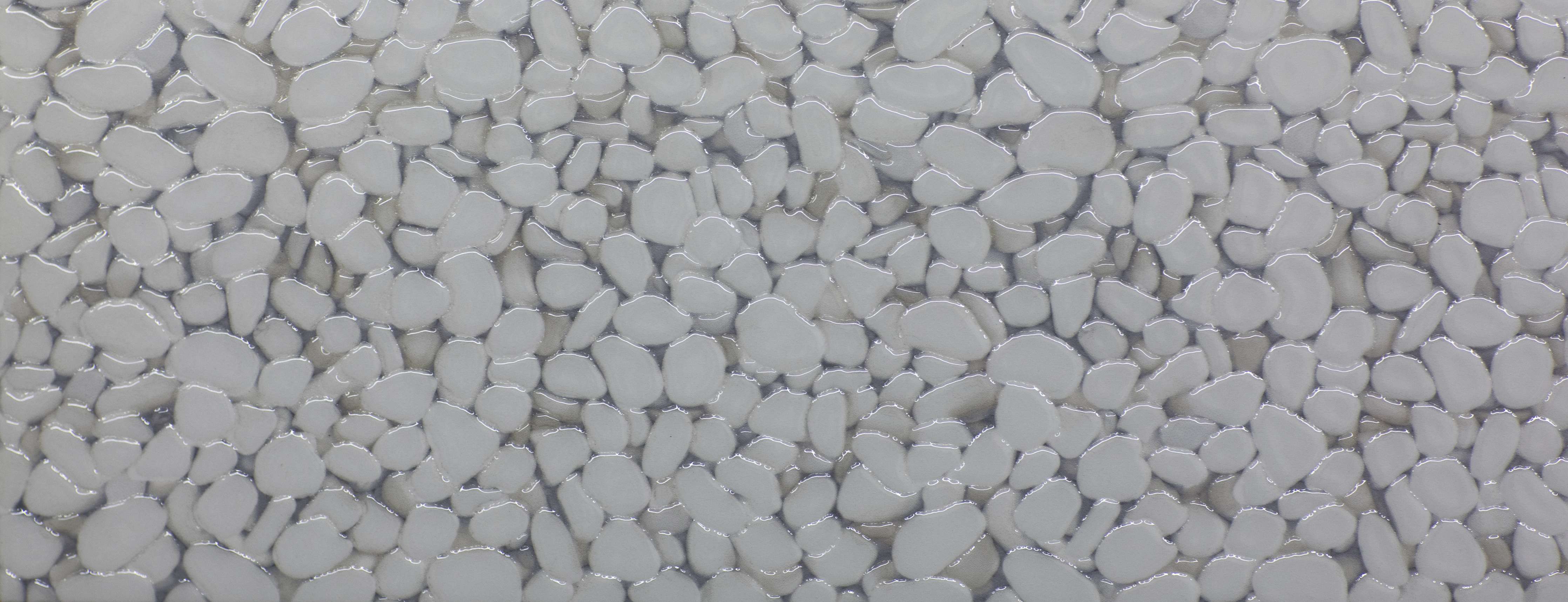 Büro Wandgestaltung-Weiße Kieselsteine mit sanftem Grau-Ton