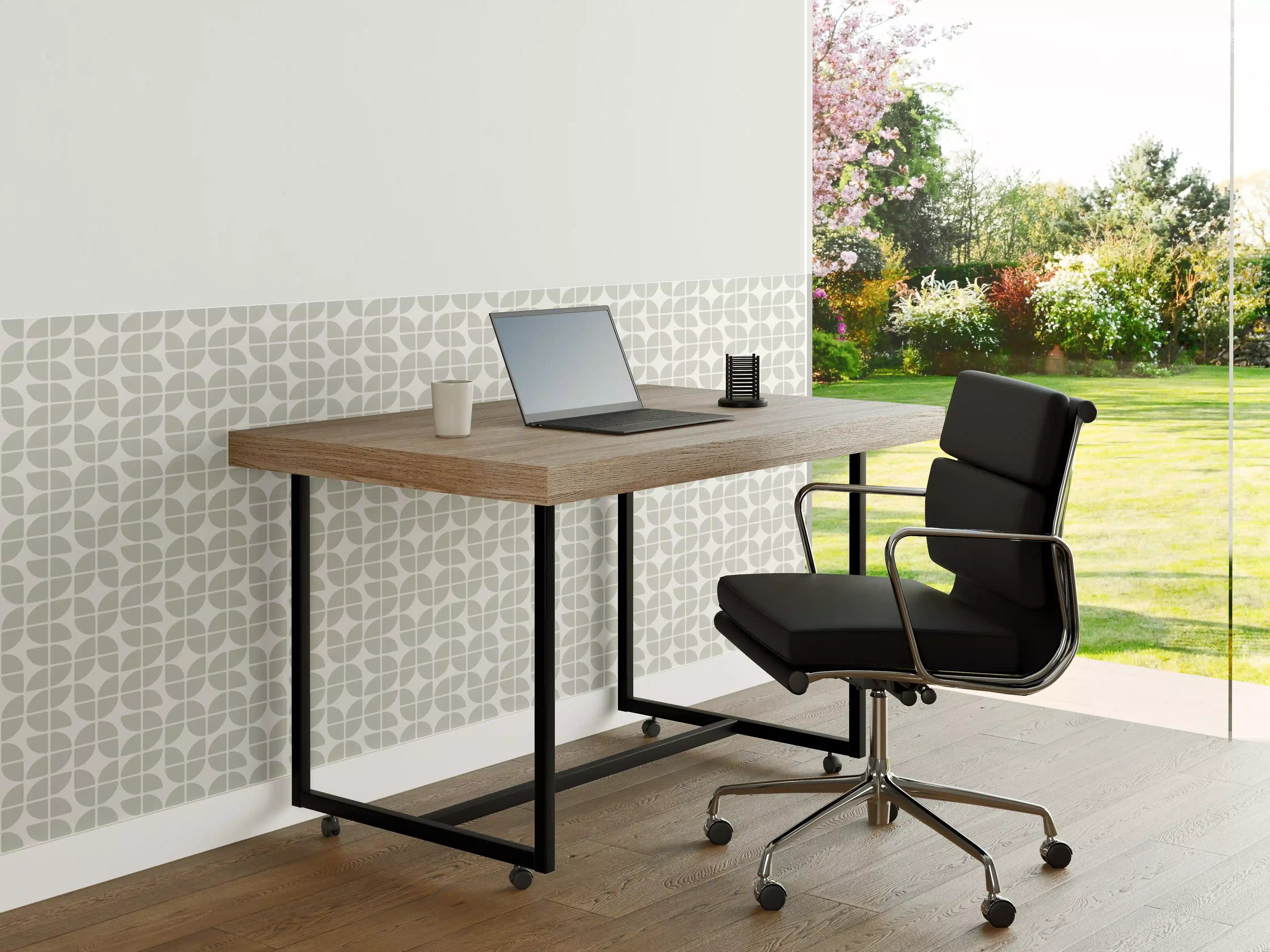 Büro Wandgestaltung - Weiße, elegante Fliesen mit grauem Muster