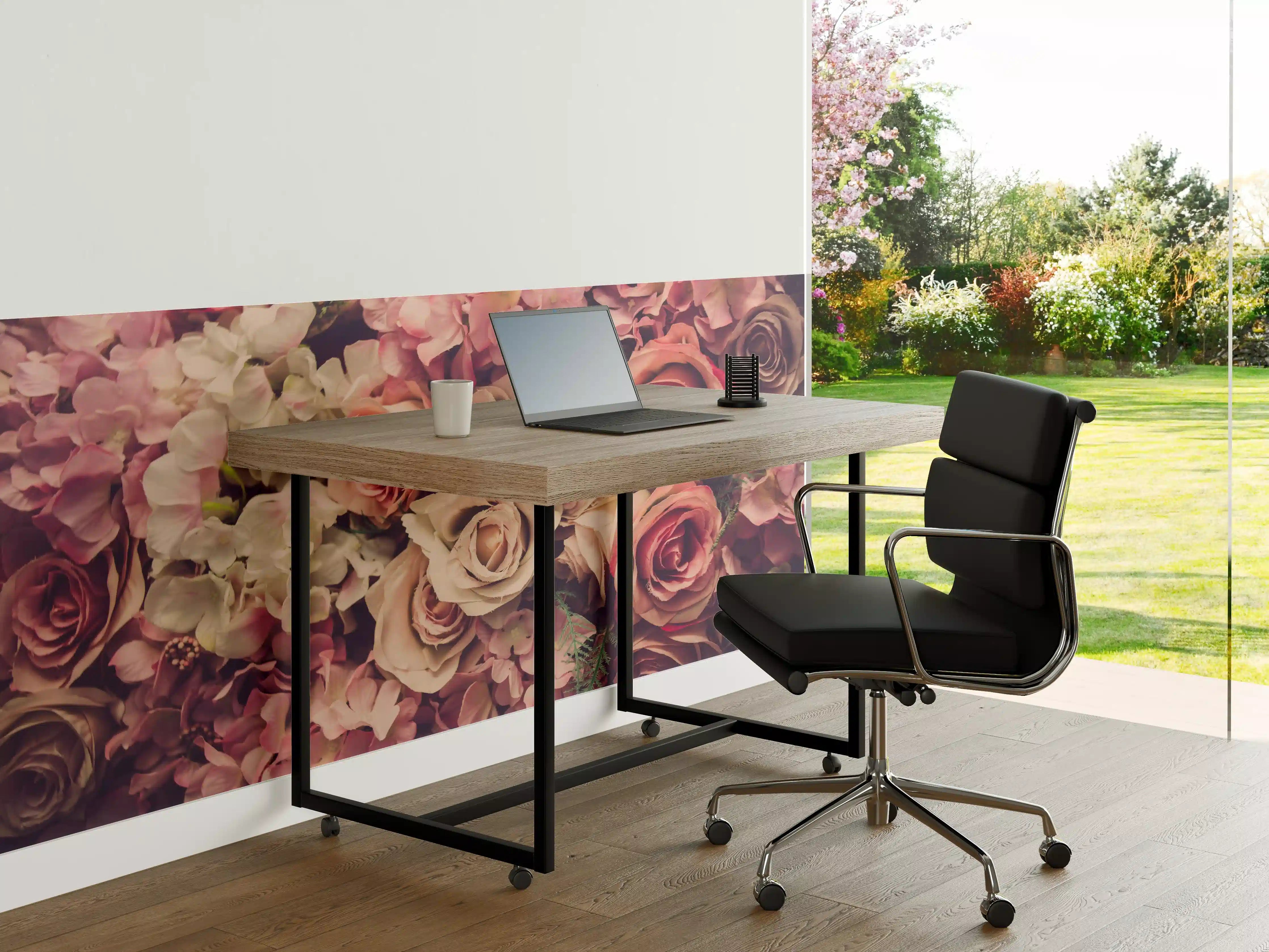 Büro Wandgestaltung - retro rosa Rosen 