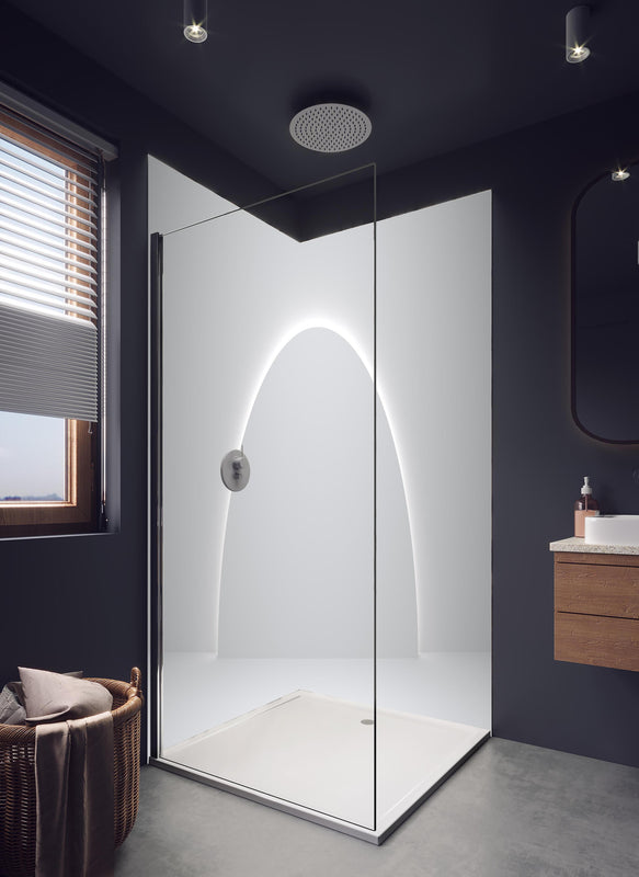 Duschrückwand - 3D Weiß-Grau Minimal Design Podest in hellem Badezimmer mit Regenduschkopf  - zweiteilige Eck-Duschrückwand
