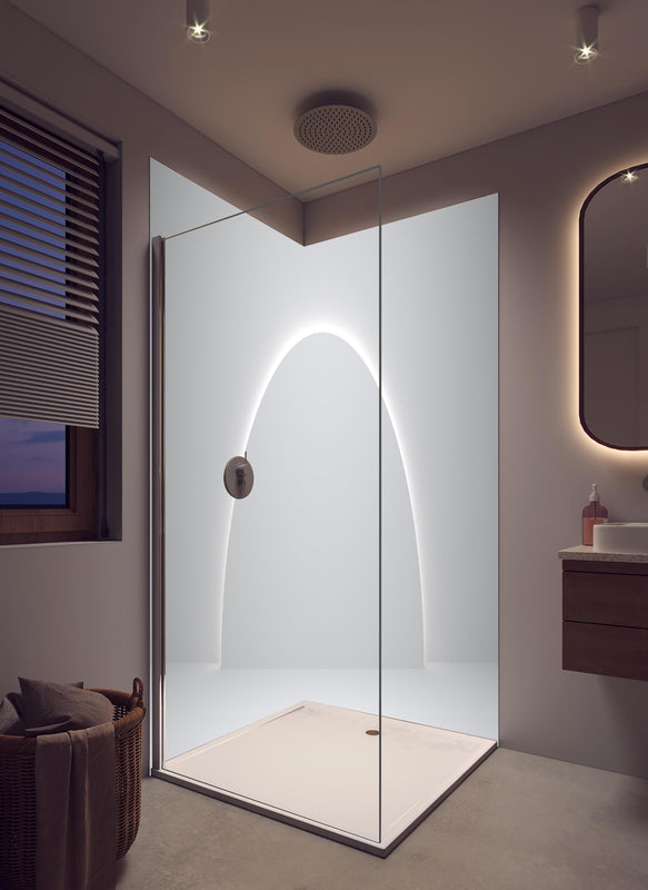 Duschrückwand - 3D Weiß-Grau Minimal Design Podest in hellem Badezimmer mit Regenduschkopf  - zweiteilige Eck-Duschrückwand