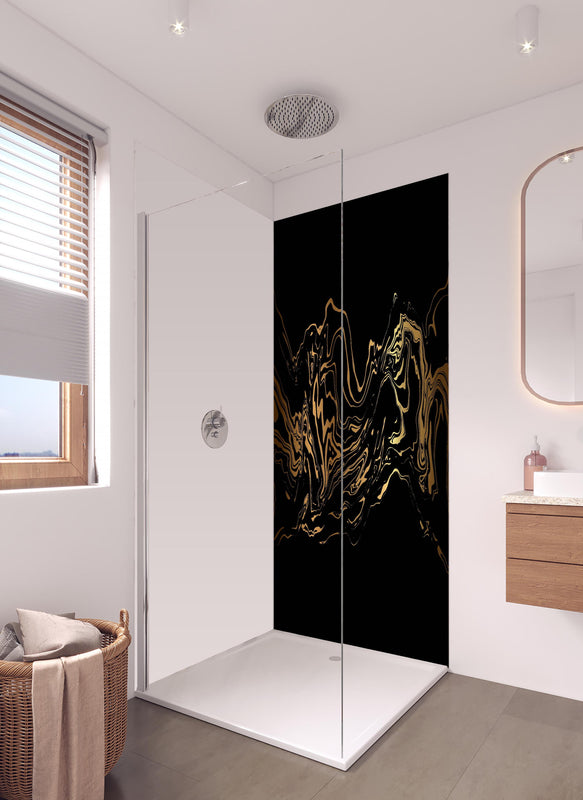 Duschrückwand - Abstrakte goldene Marmortextur mit Wellenlinien in hellem Badezimmer mit Regenduschkopf  - zweiteilige Eck-Duschrückwand