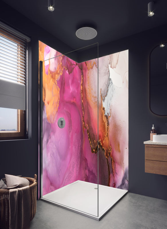 Duschrückwand - Abstrakte pinke Tinte mit Goldelementen in hellem Badezimmer mit Regenduschkopf  - zweiteilige Eck-Duschrückwand