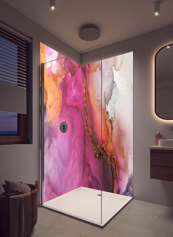 Duschrückwand - Abstrakte pinke Tinte mit Goldelementen in hellem Badezimmer mit Regenduschkopf  - zweiteilige Eck-Duschrückwand
