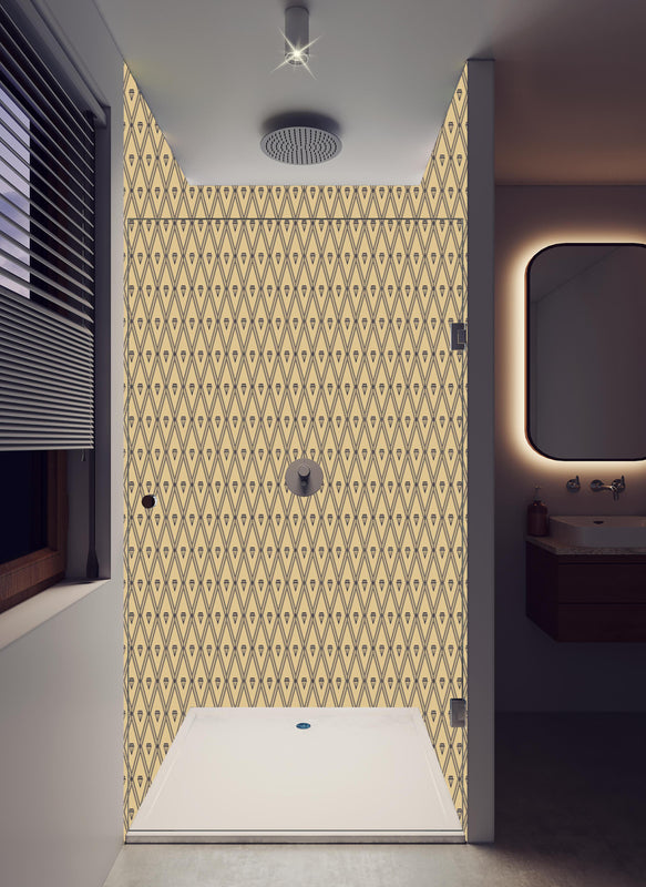 Duschrückwand - Beige Diamantenmuster Textiloptik Tapete in hellem Badezimmer mit Regenduschkopf  - zweiteilige Eck-Duschrückwand