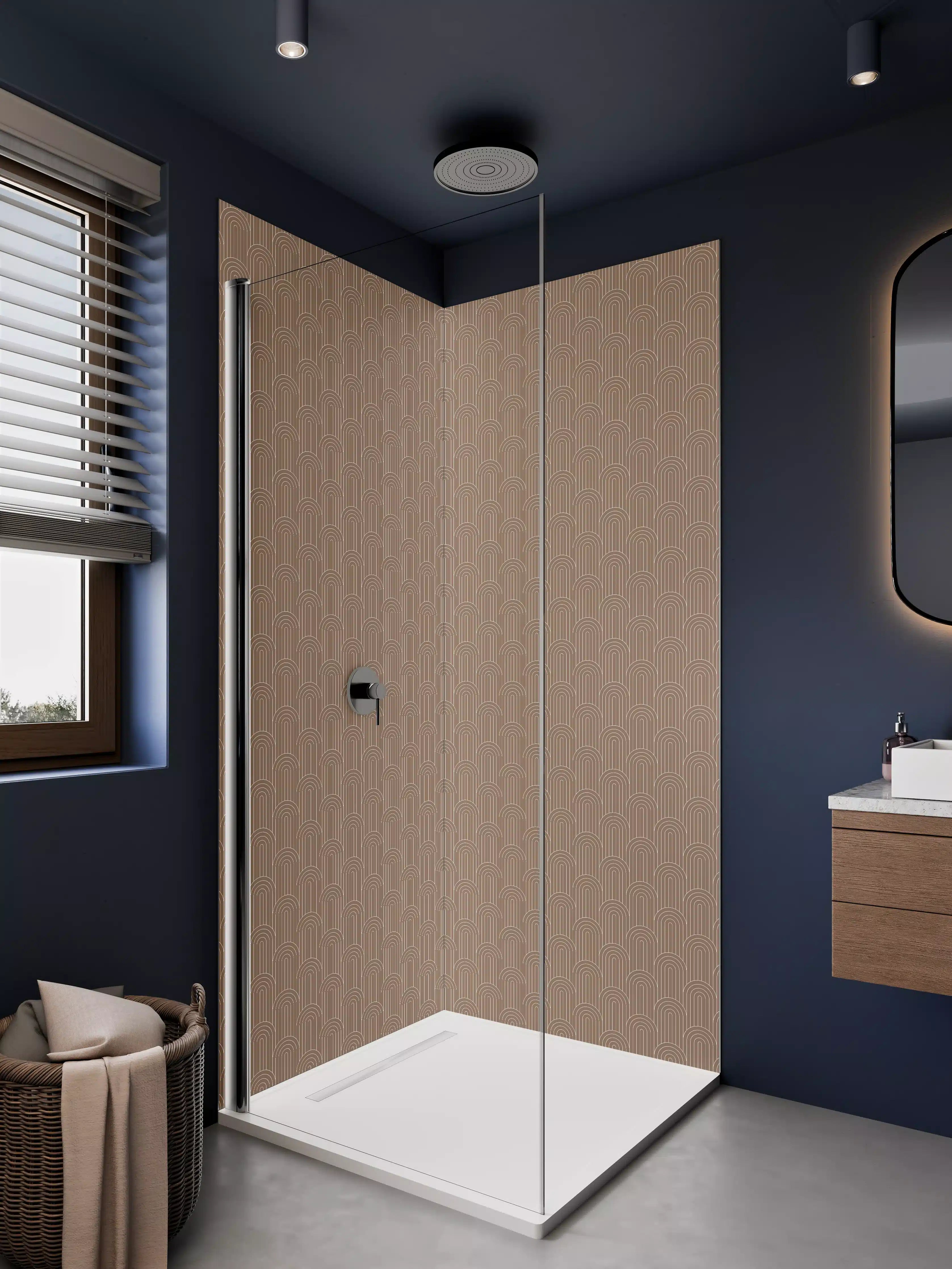 Duschrückwand - Beige-weiße Mustertapete mit geometrischem Design