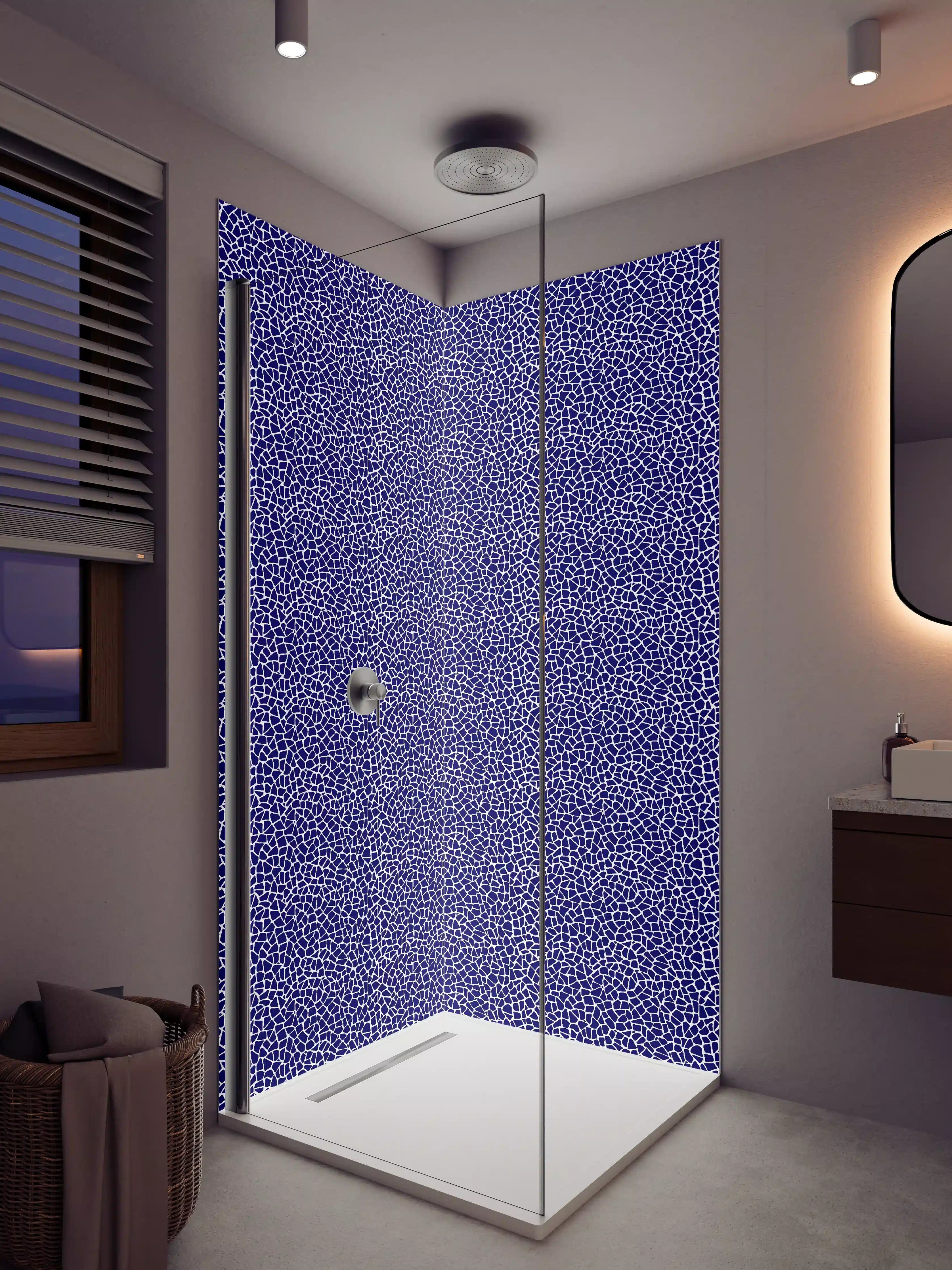 Duschrückwand - Blaue Mosaik-Textur mit feiner Struktur