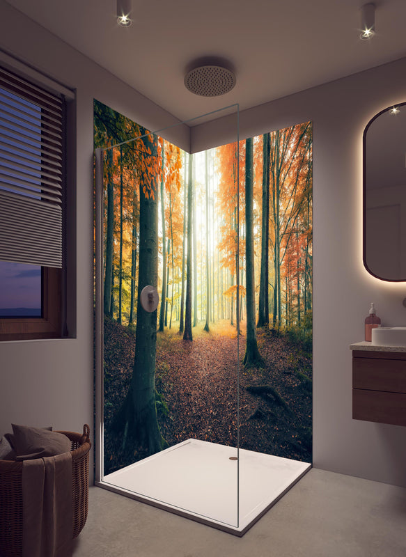Duschrückwand - Dunkler Wald im Herbst in hellem Badezimmer mit Regenduschkopf  - zweiteilige Eck-Duschrückwand