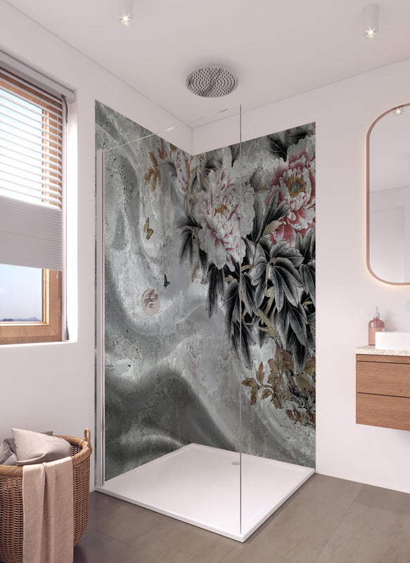Duschrückwand - Blumenstrauß abgebildet auf Beton in hellem Badezimmer mit Regenduschkopf  - zweiteilige Eck-Duschrückwand