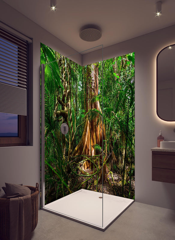 Duschrückwand - Feigenbaum in cremefarbenem Badezimmer mit Regenduschkopf