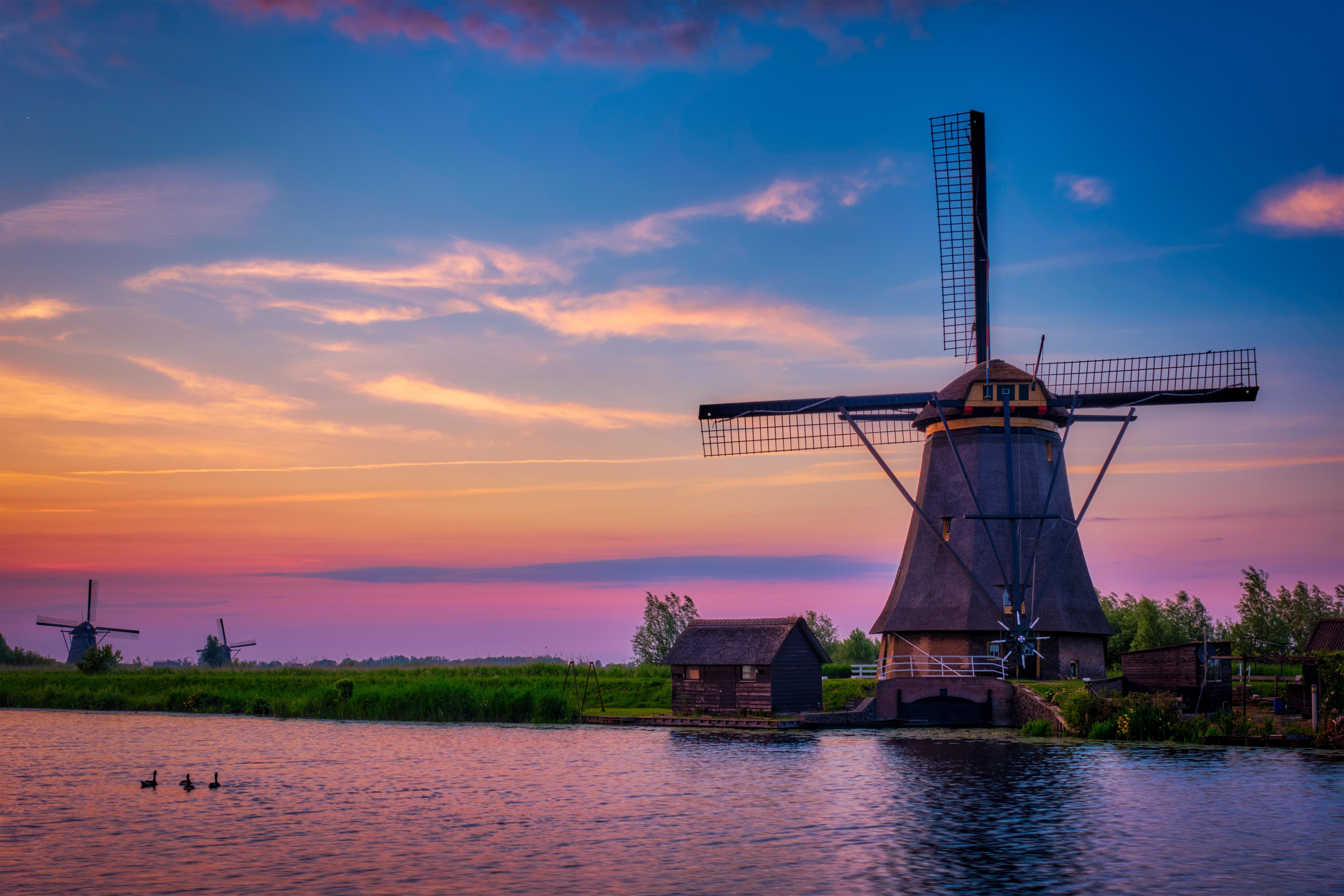 Duschrückwand-Idyllische Windmühlen in Kinderdijk