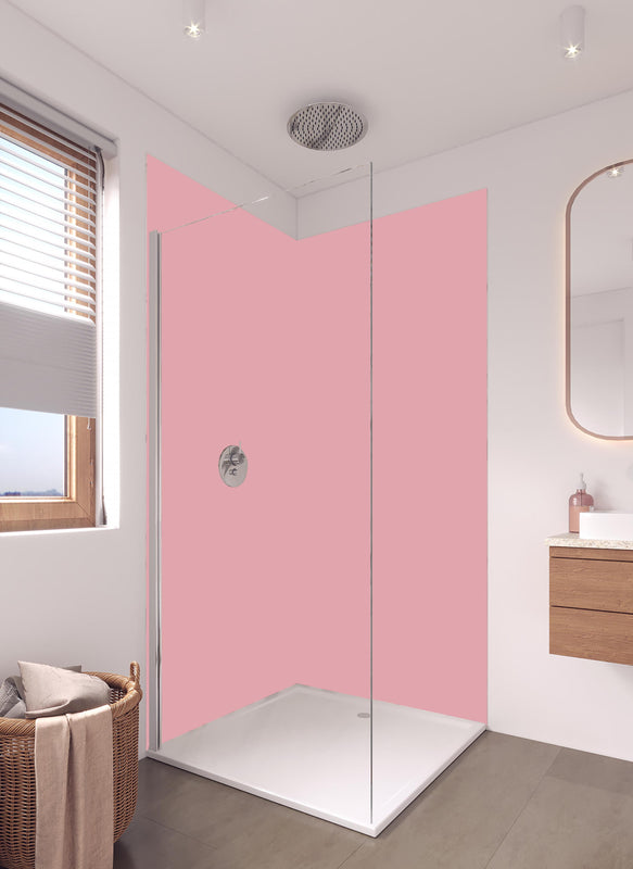 Duschrückwand - RAL 3015 (Hellrosa) in hellem Badezimmer mit Regenduschkopf  - zweiteilige Eck-Duschrückwand