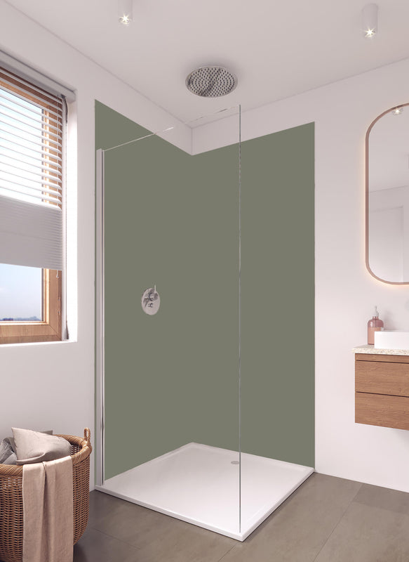 Duschrückwand - RAL 7003 (Moosgrau) in hellem Badezimmer mit Regenduschkopf  - zweiteilige Eck-Duschrückwand