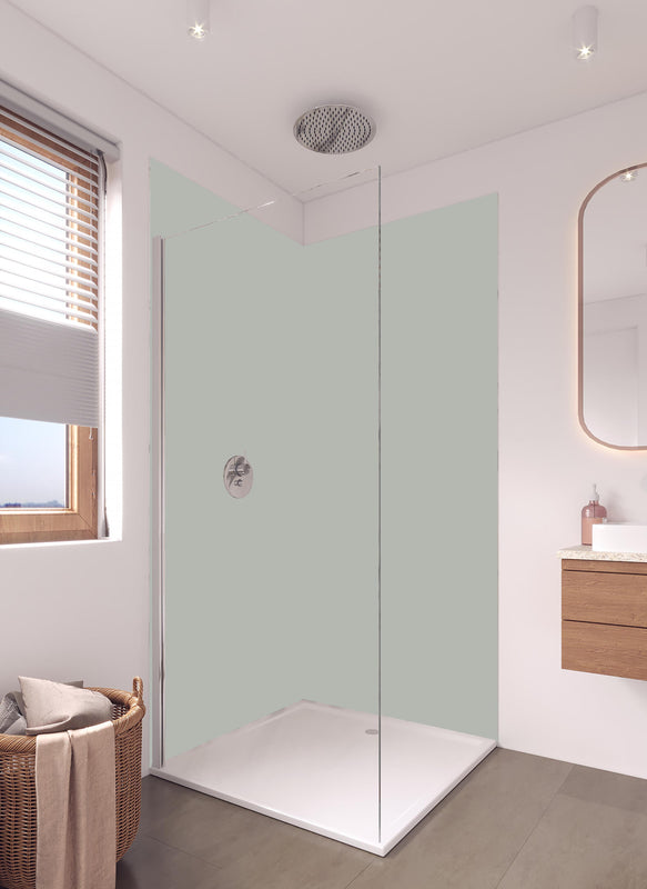 Duschrückwand - RAL 7038 (Achatgrau) in hellem Badezimmer mit Regenduschkopf  - zweiteilige Eck-Duschrückwand