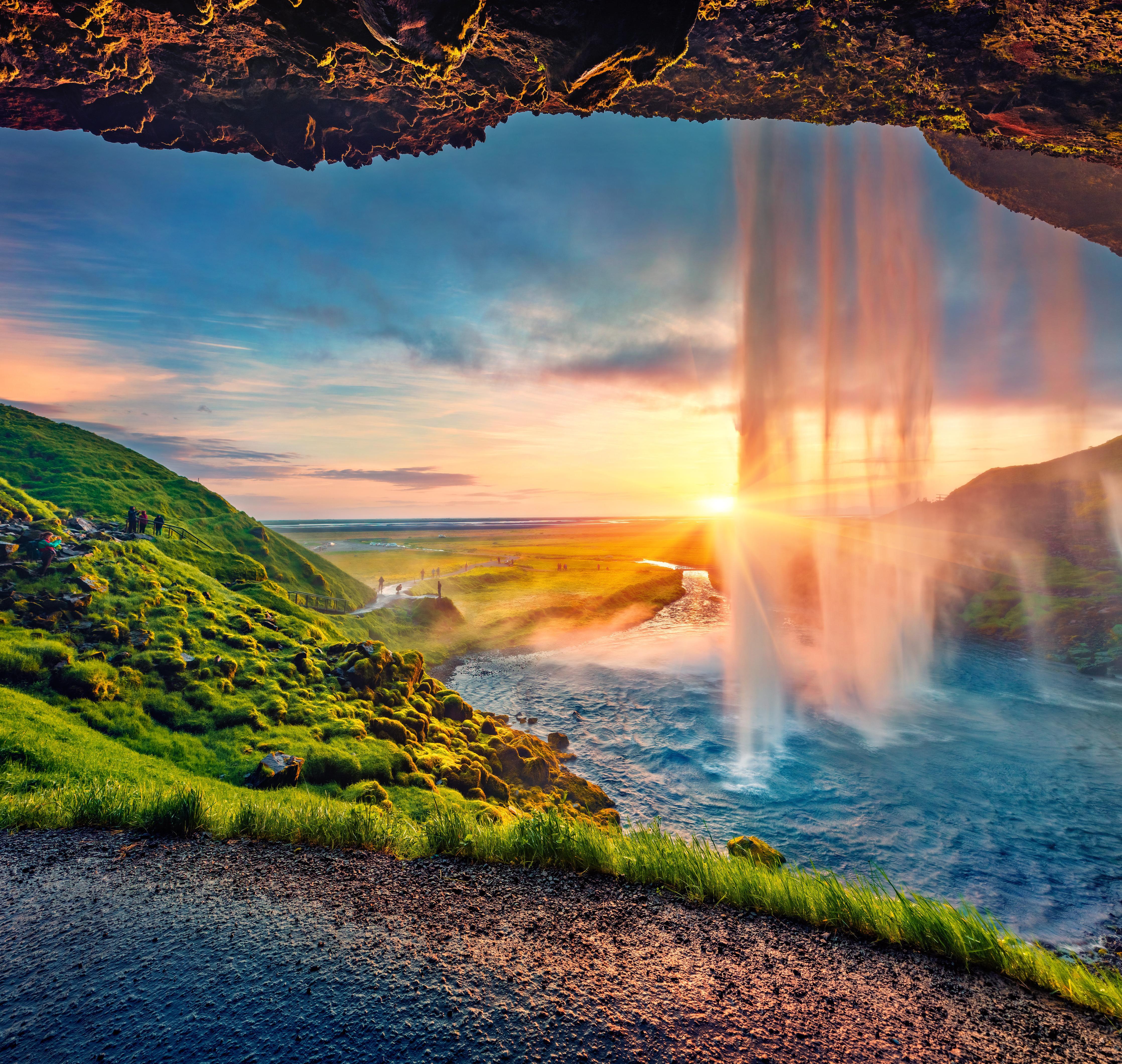 Duschrückwand-Spektakulärer Sonnenuntergang am Wasserfall Seljalandsfoss