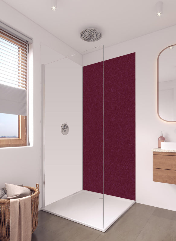 Duschrückwand - traditionelle rötliches Papier in hellem Badezimmer mit Regenduschkopf - einteilige Duschrückwand