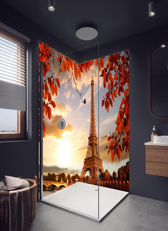 Duschrückwand - Eiffelturm mit Herbstlaub in Paris in hellem Badezimmer mit Regenduschkopf  - zweiteilige Eck-Duschrückwand
