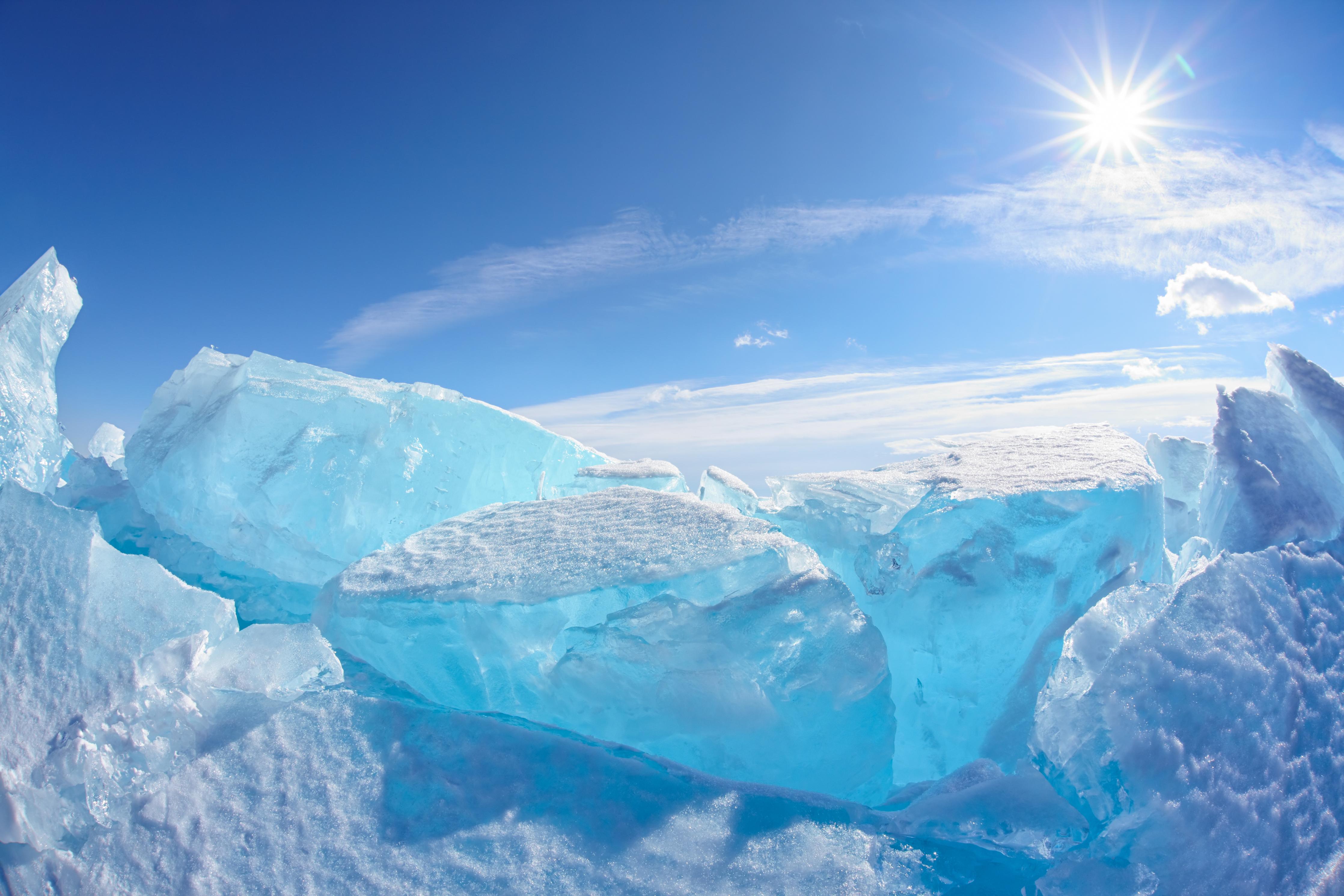 Duschrückwand-Eisriff am Baikalsee