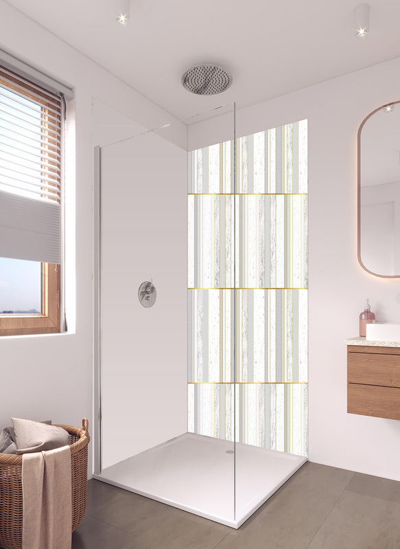 Duschrückwand - Elegante Fliese in Weiß-Gold-Marmoroptik in hellem Badezimmer mit Regenduschkopf  - zweiteilige Eck-Duschrückwand