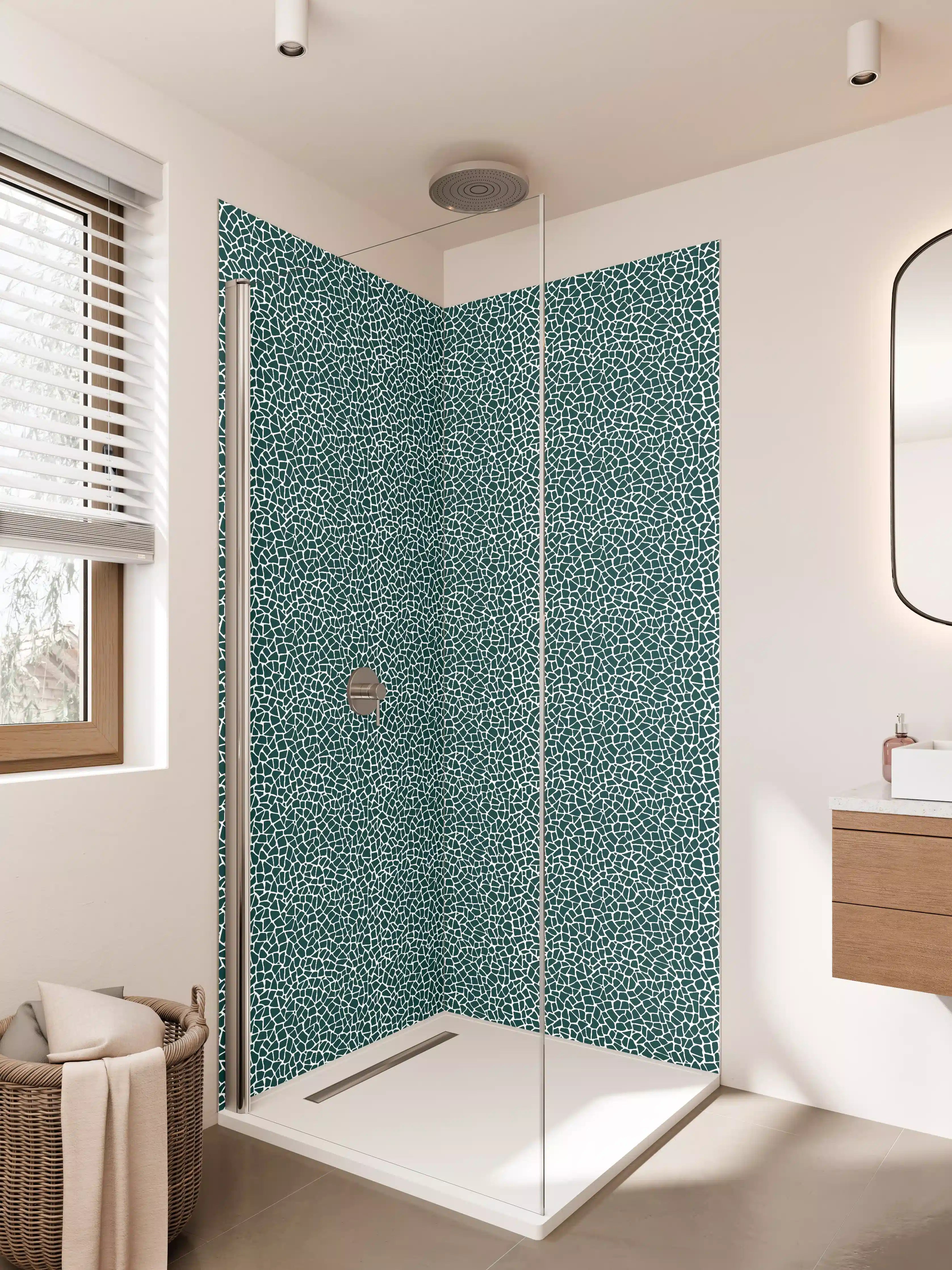Duschrückwand - Elegante grüne Mosaikstruktur