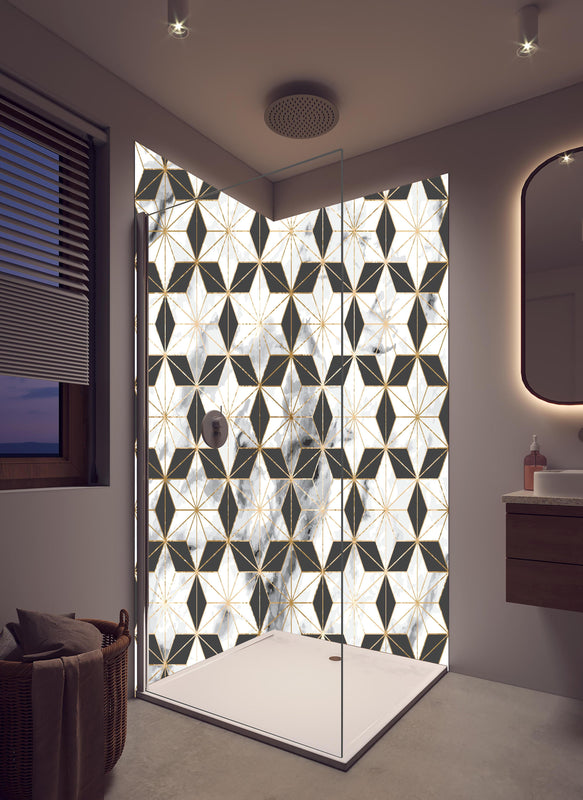 Duschrückwand - Elegantes Weiß-Gold Muster auf Marmor in hellem Badezimmer mit Regenduschkopf  - zweiteilige Eck-Duschrückwand
