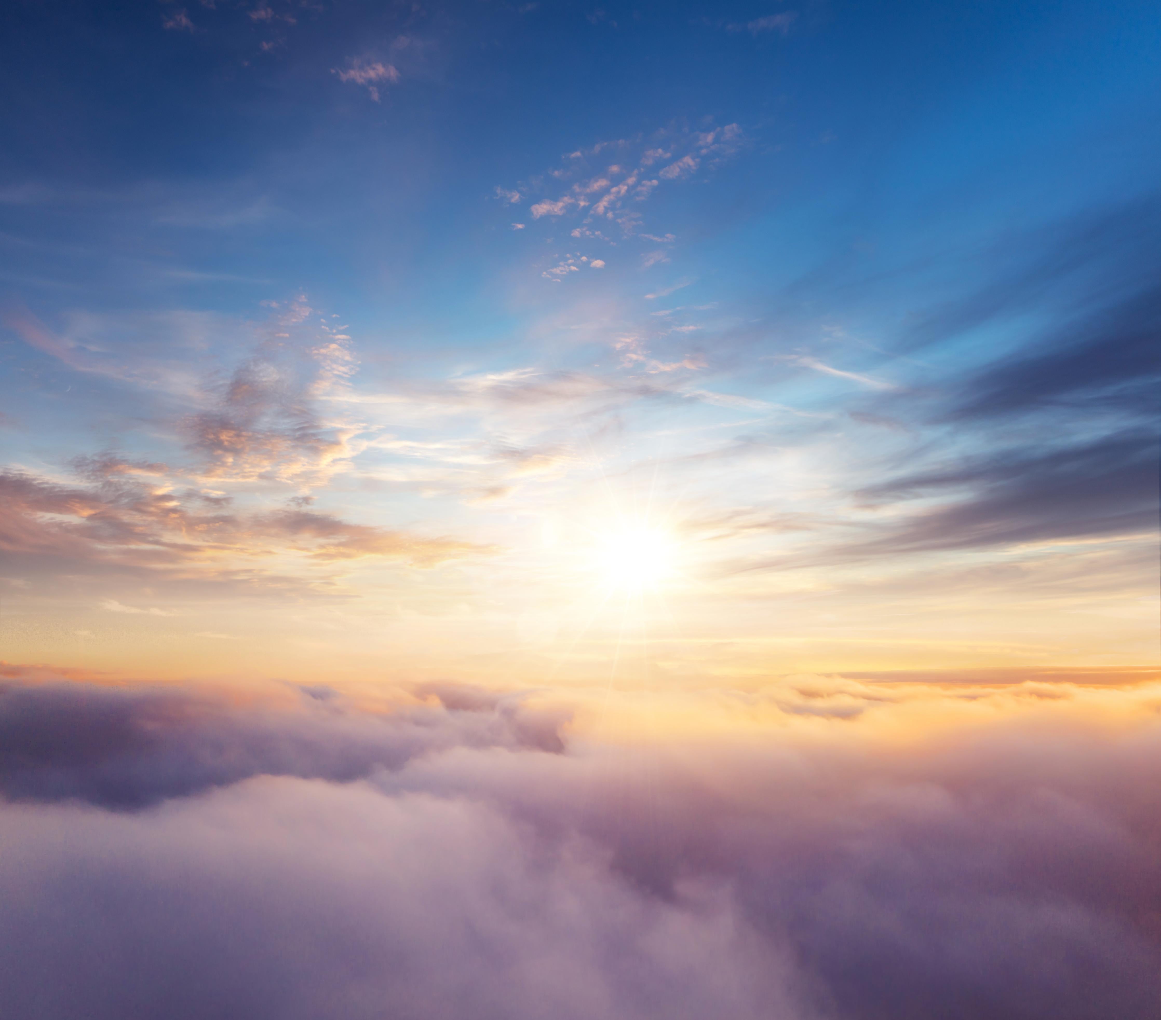 Duschrückwand-Farbenfrohe Wolken bei Sonnenaufgang