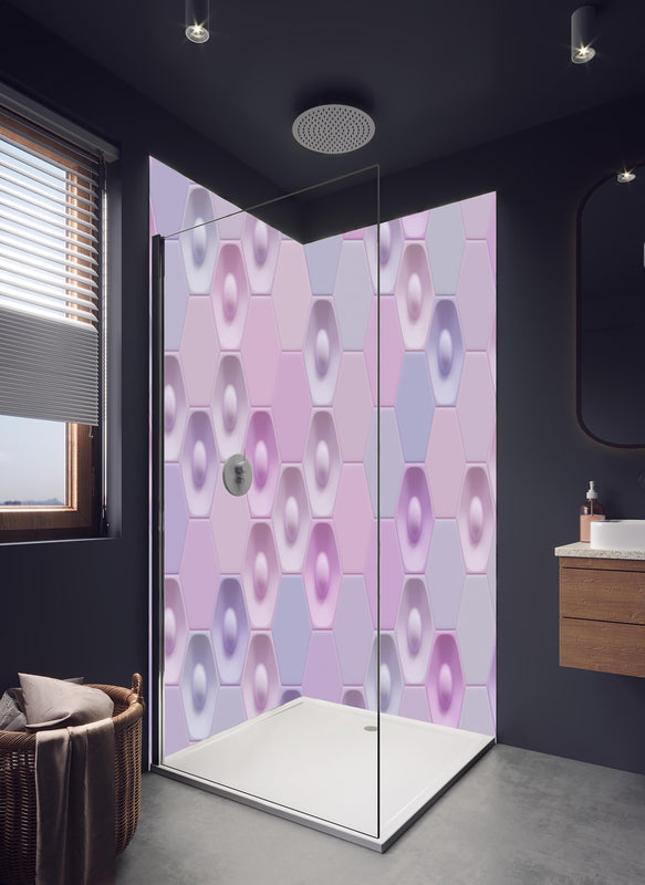 Duschrückwand - Farbenfrohes geometrisches Hexagon-Muster in hellem Badezimmer mit Regenduschkopf  - zweiteilige Eck-Duschrückwand