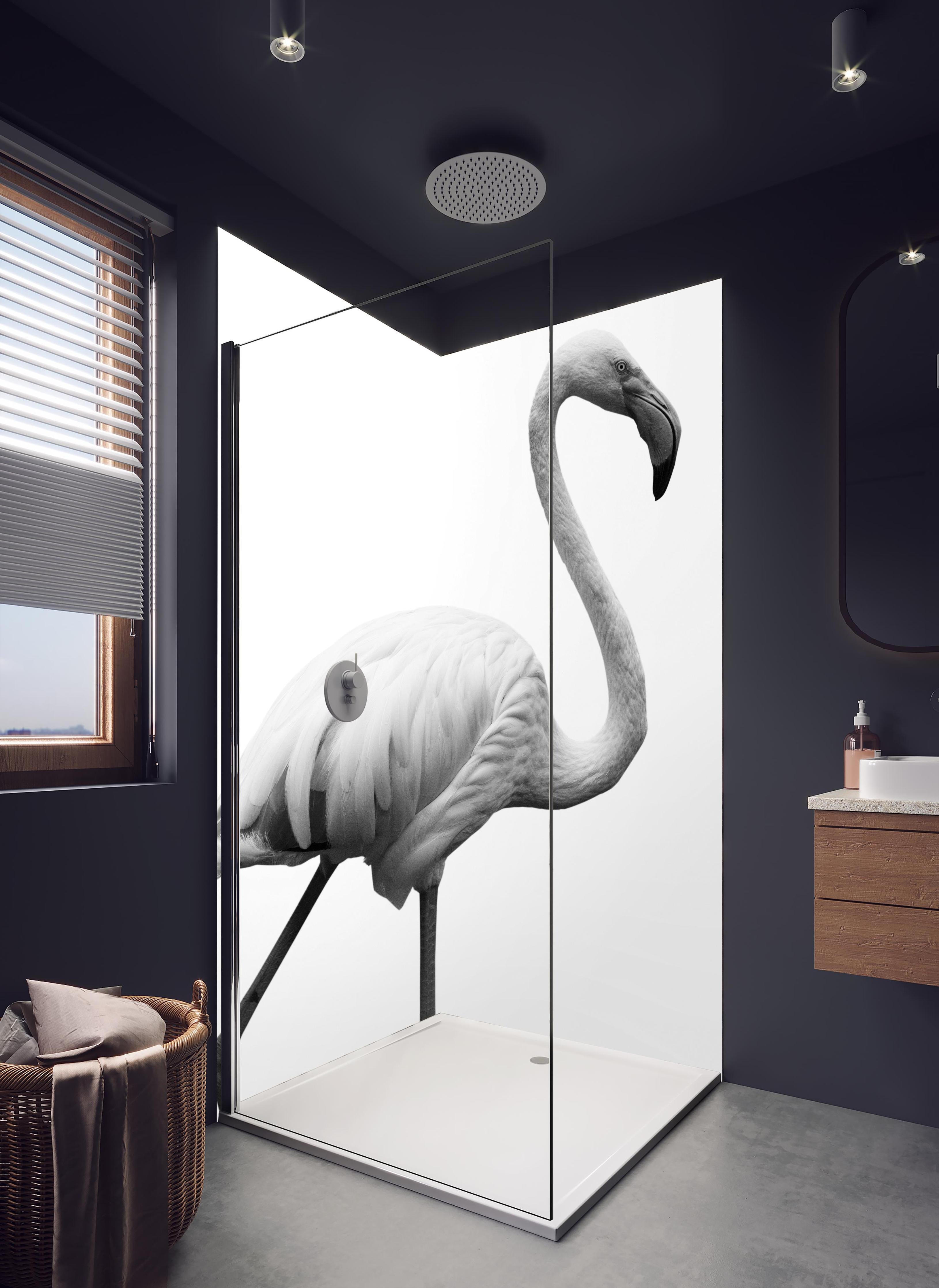 Duschrückwand - Flamingo - schwarz-weiß in hellem Badezimmer mit Regenduschkopf  - zweiteilige Eck-Duschrückwand