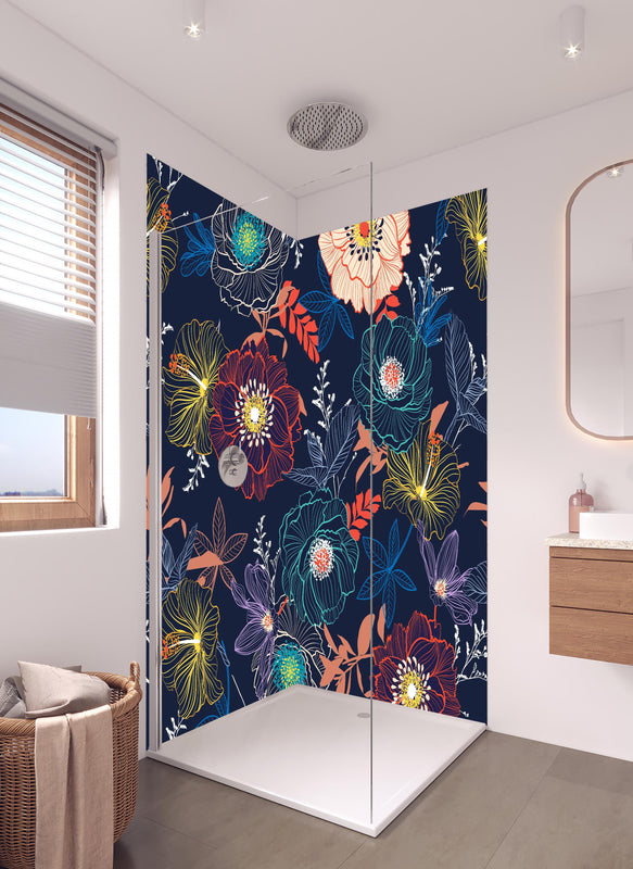 Duschrückwand - Florales Nachtgarten Muster mit Farbakzenten in hellem Badezimmer mit Regenduschkopf  - zweiteilige Eck-Duschrückwand