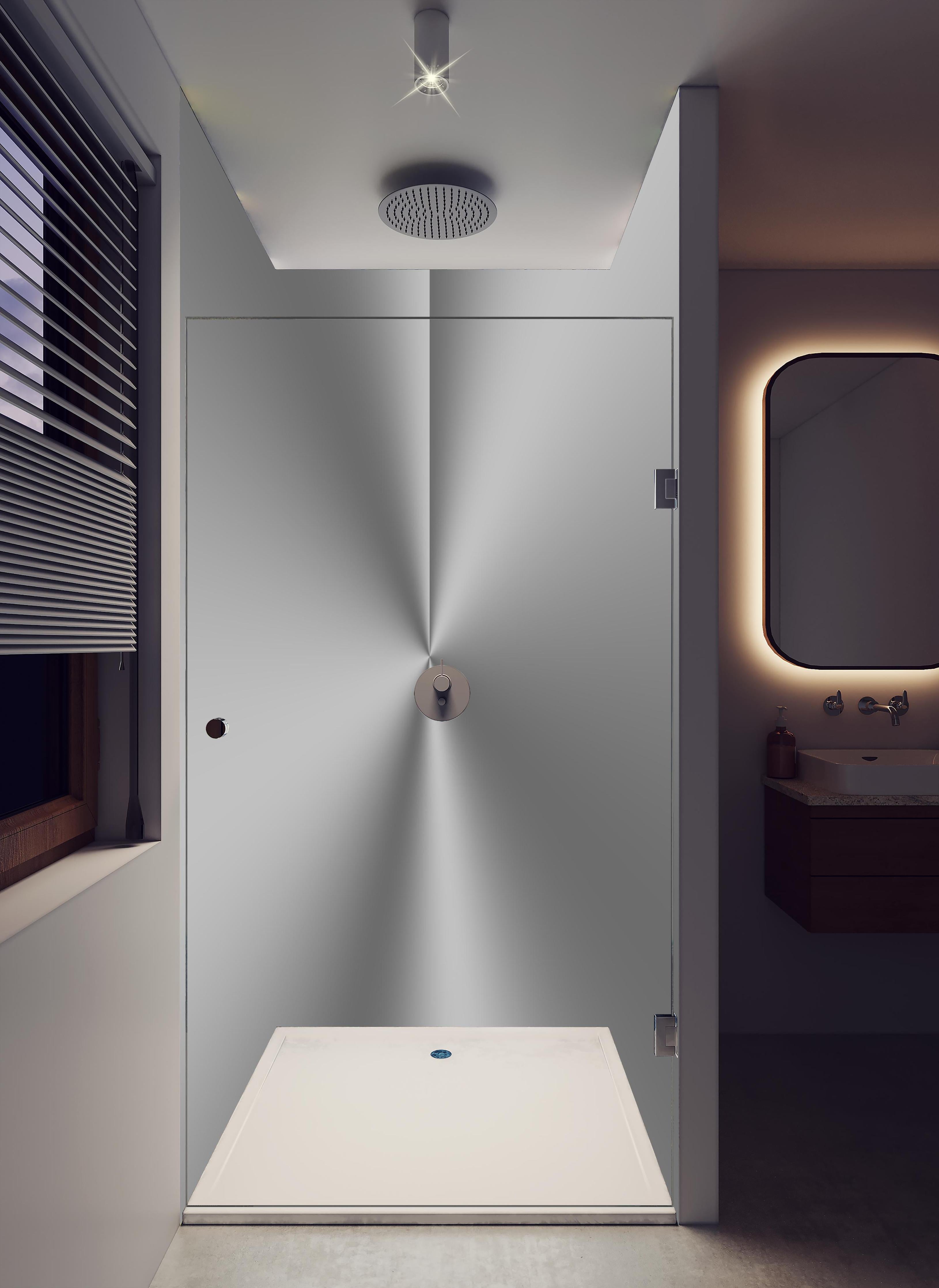 Duschrückwand - Gebürstetes Metall in hellem Badezimmer mit Regenduschkopf  - zweiteilige Eck-Duschrückwand