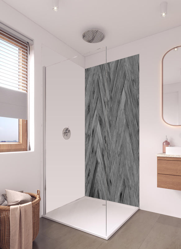 Duschrückwand - Gräuliches Holzparkett mit Fischgrätenmuster in hellem Badezimmer mit Regenduschkopf  - zweiteilige Eck-Duschrückwand