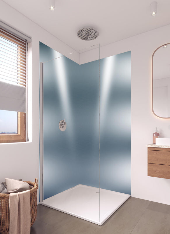 Duschrückwand - Grau-Weiße Leuchtende Abstraktion Hintergrund in hellem Badezimmer mit Regenduschkopf  - zweiteilige Eck-Duschrückwand