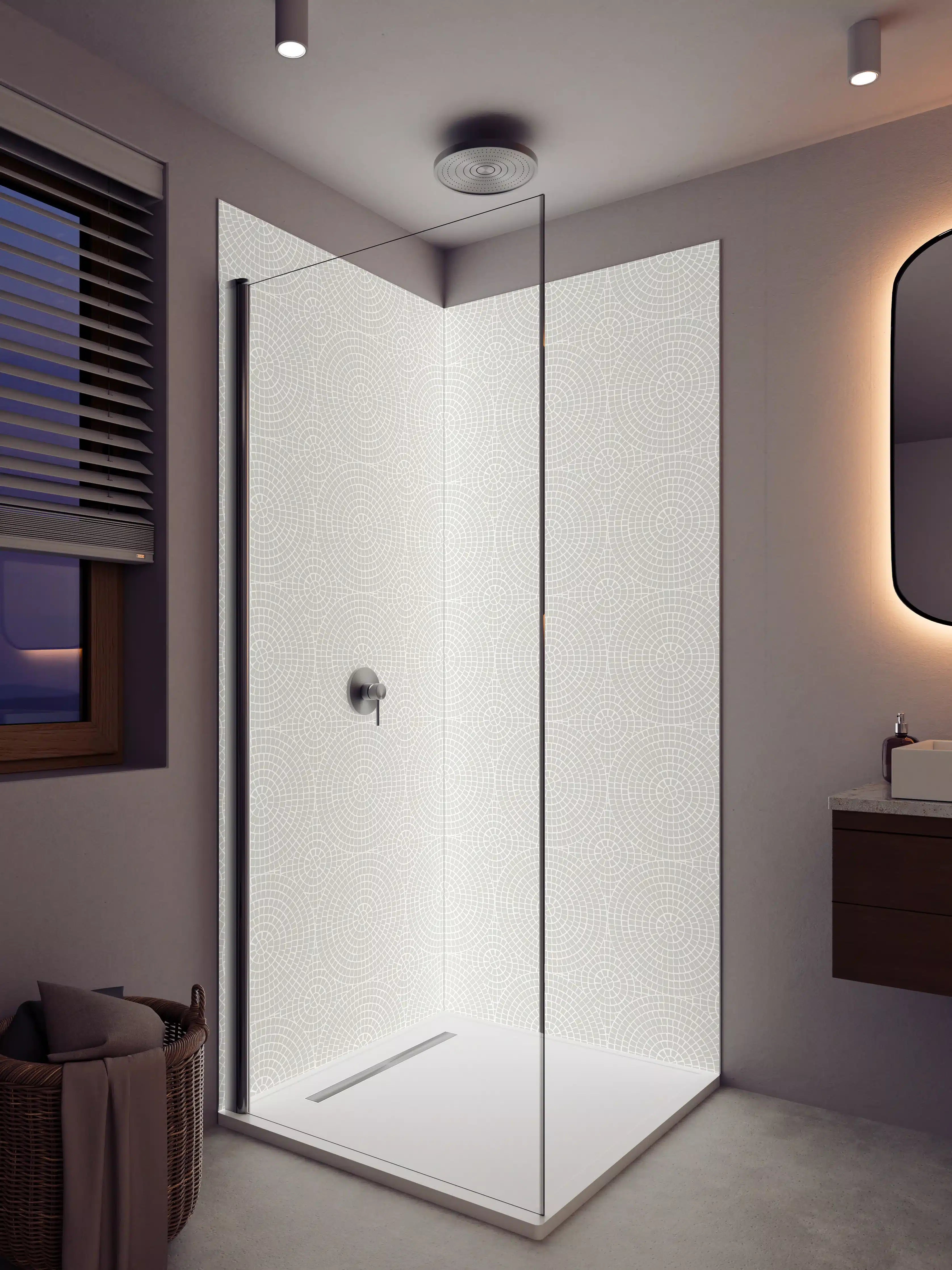 Duschrückwand - Helle, dezente Wand mit geometrischem Muster in Beige