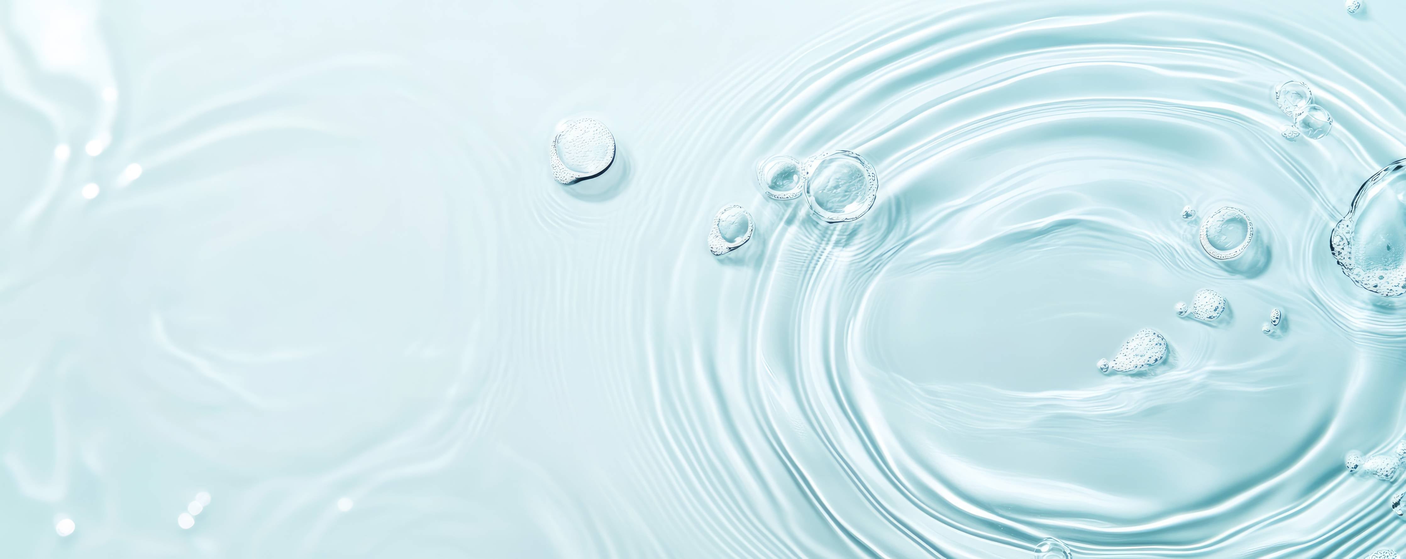 Duschrückwand-Heller Wasserwellen mit sanfter Farbgebung