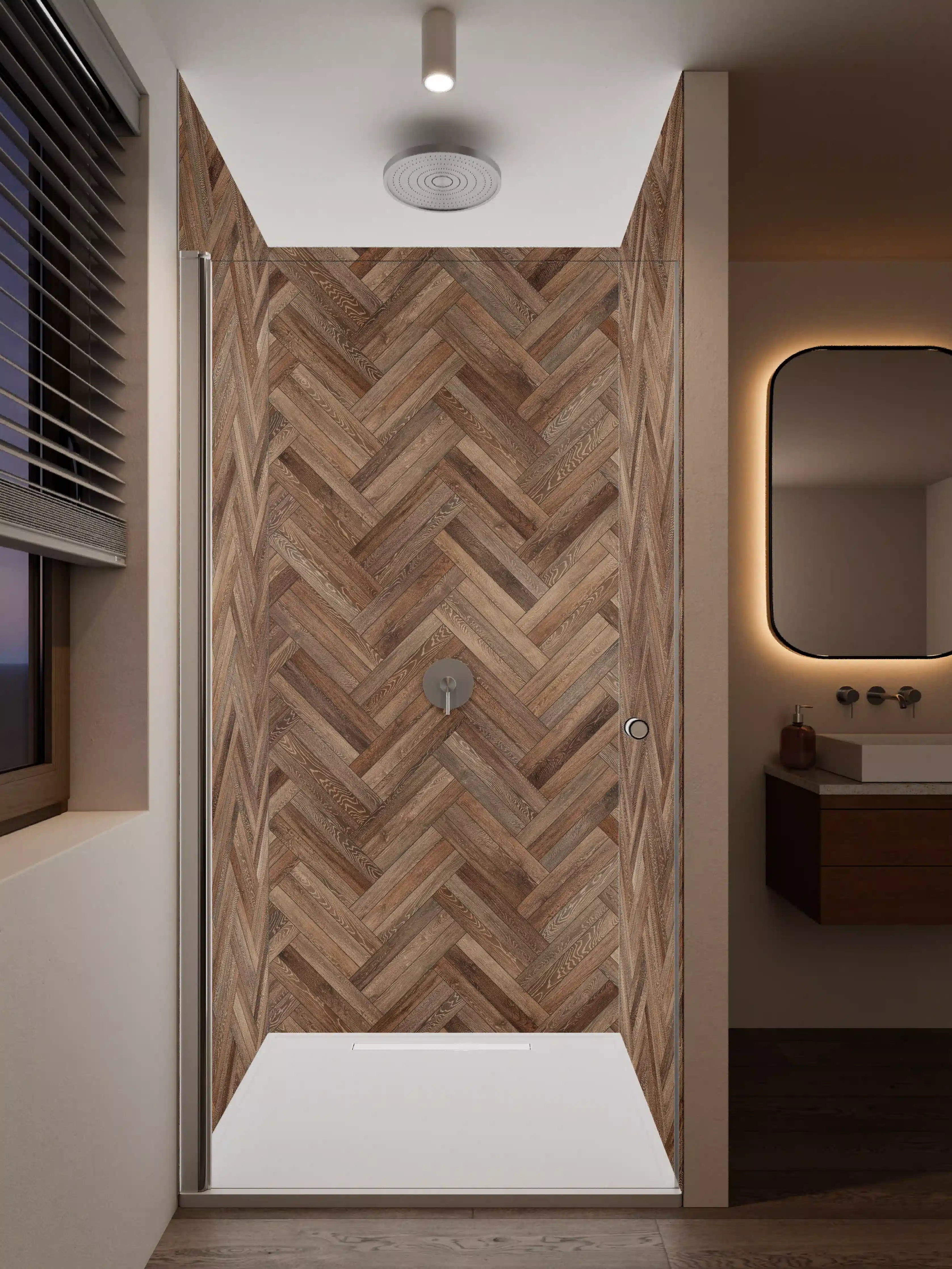 Duschrückwand - Hochwertiges Hartholz-Design in warmen Brauntönen
