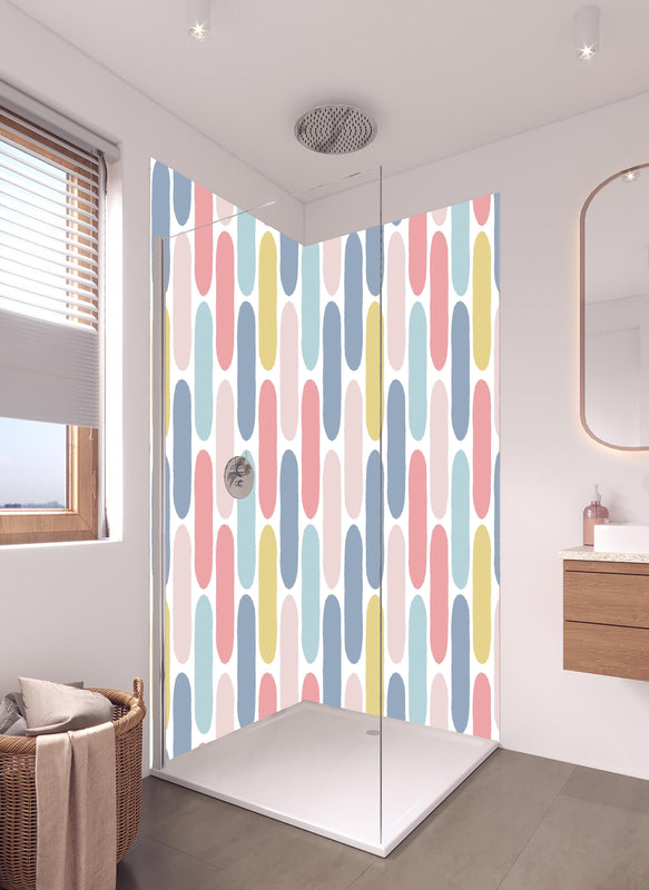 Duschrückwand - Lebhaftes Pastellrauten Design für moderne Deko in hellem Badezimmer mit Regenduschkopf  - zweiteilige Eck-Duschrückwand