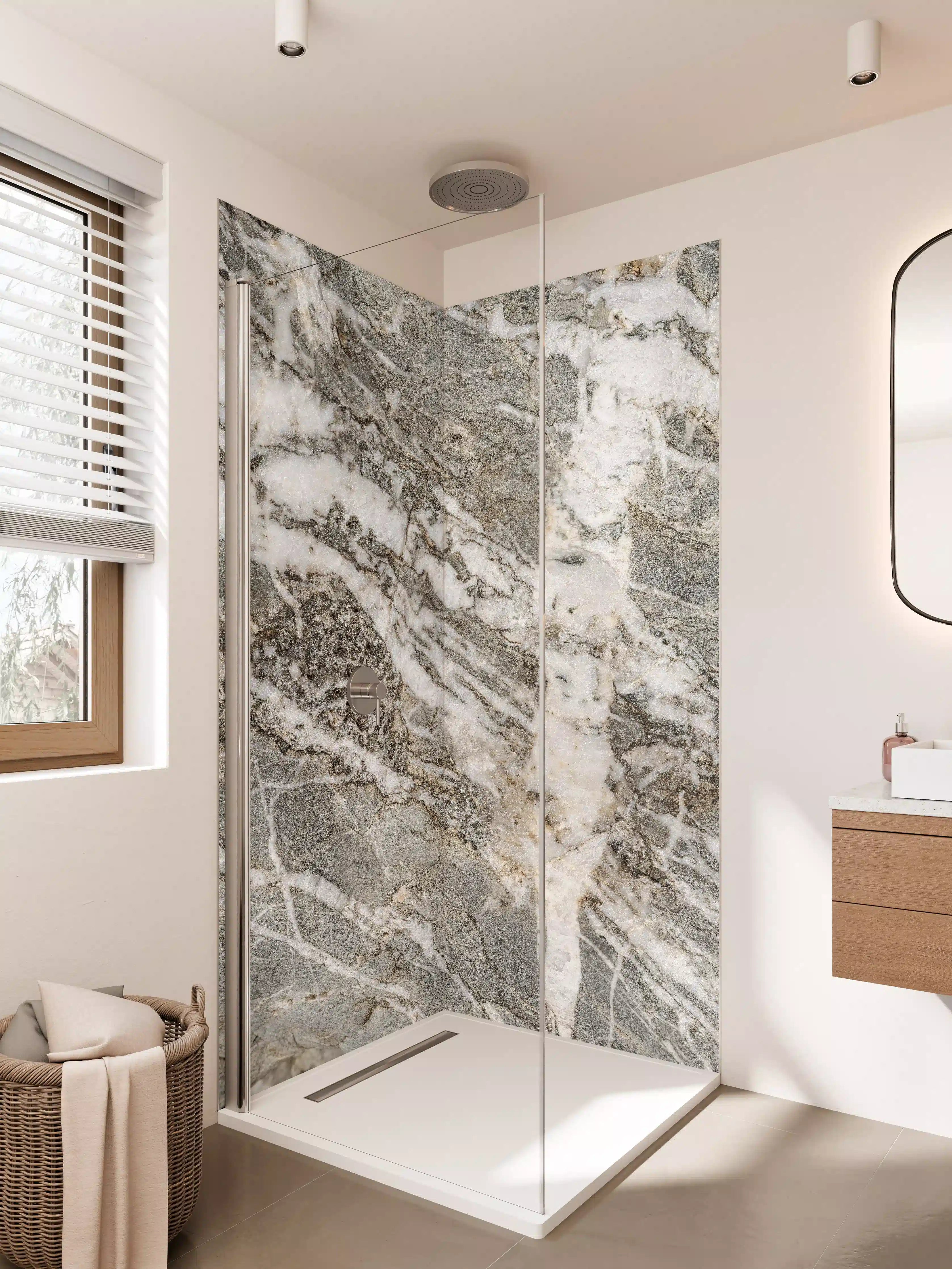 Duschrückwand - Luxuriöse Natursteinoptik in Grautönen mit weißen Adern