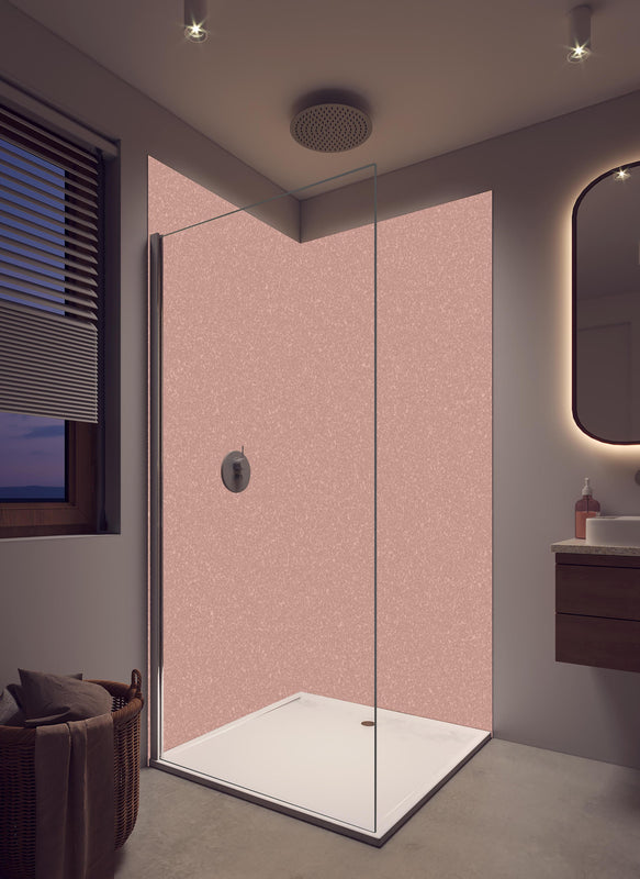 Duschrückwand - Rosa Wandtextur - Korallenfarbe in hellem Badezimmer mit Regenduschkopf  - zweiteilige Eck-Duschrückwand