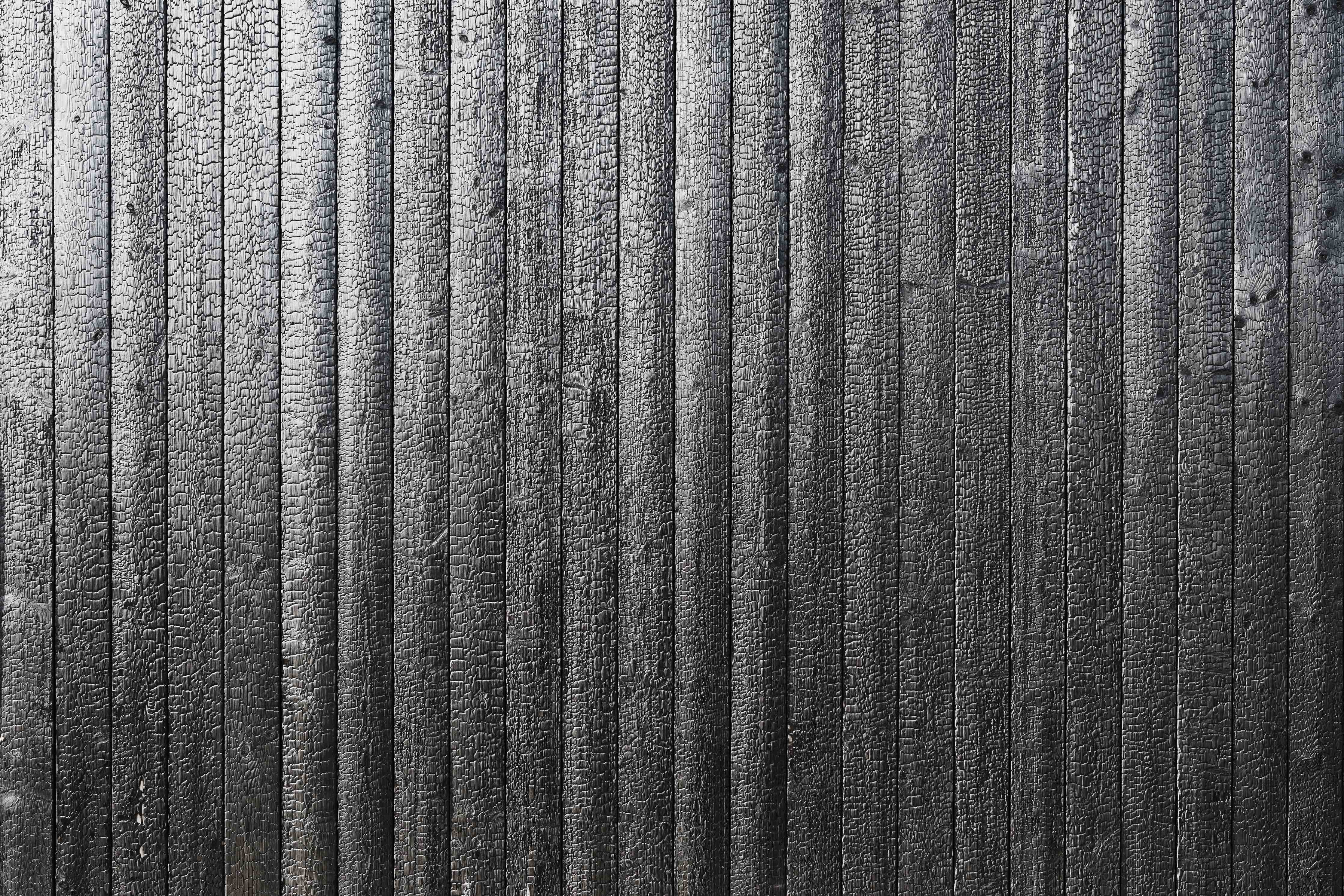 Duschrückwand-Schwarze vertikale Holzlamellen