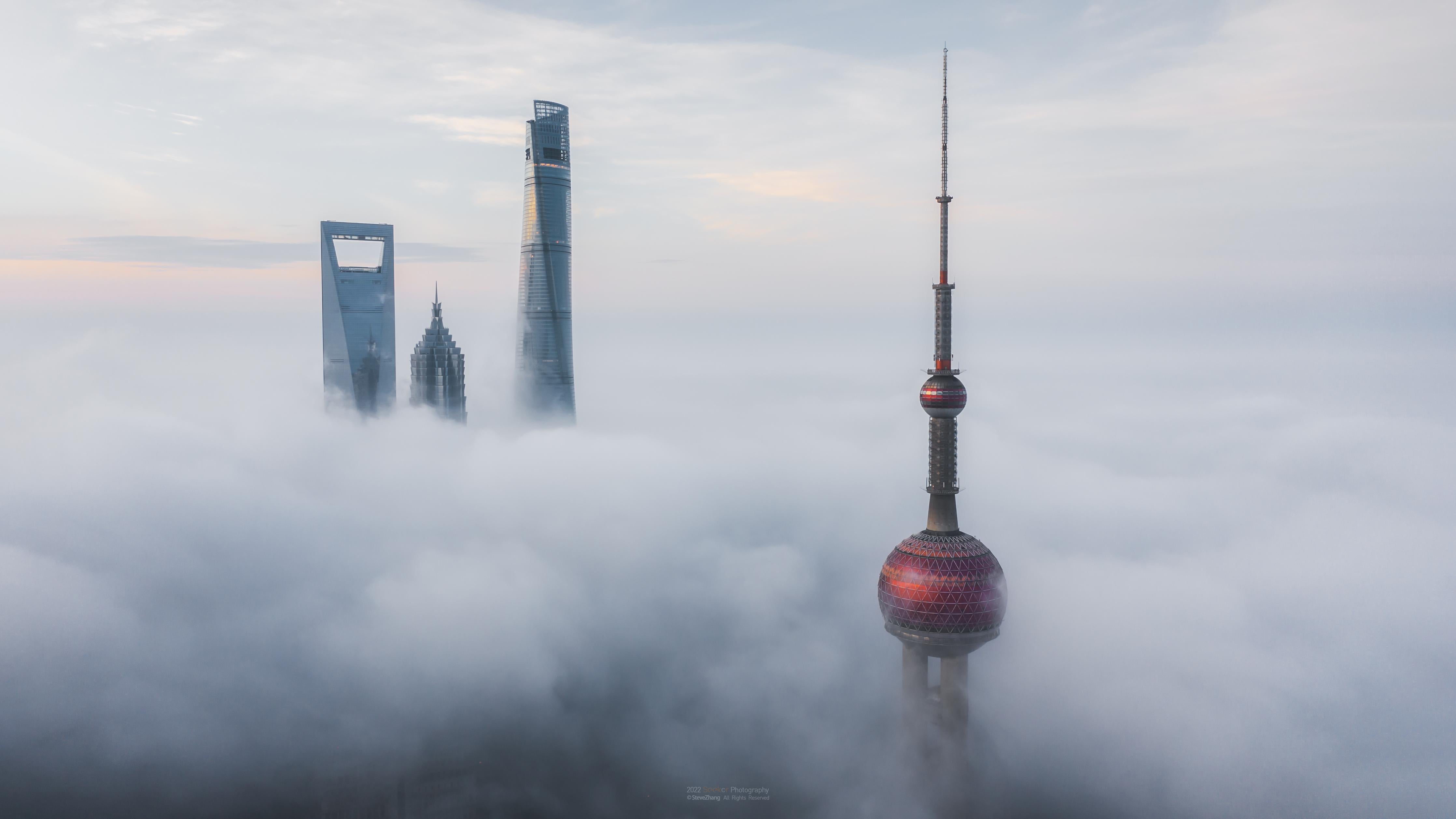 Duschrückwand-Shanghai über den Wolken