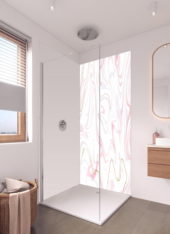 Duschrückwand - Stilvolle Rosé-Weiß Marmorierung mit Goldakzenten in hellem Badezimmer mit Regenduschkopf  - zweiteilige Eck-Duschrückwand