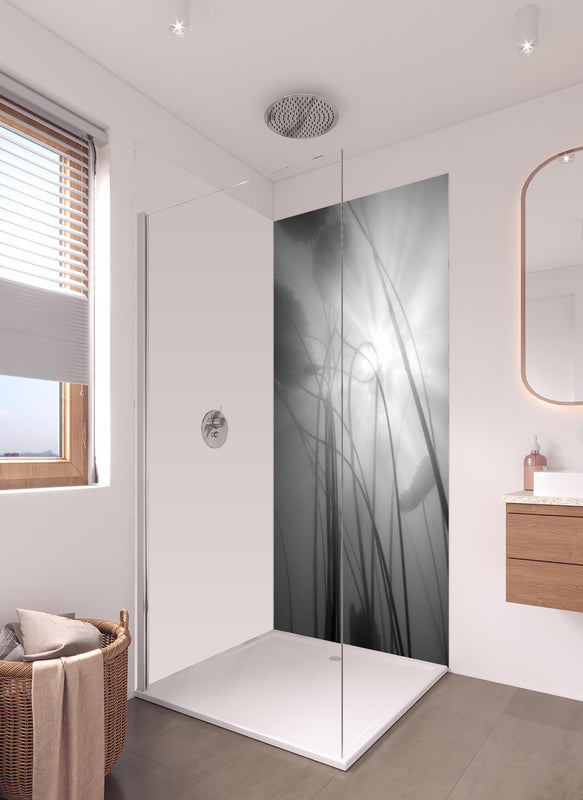 Duschrückwand - Tranquile Wasserlilien in Nebel und Monochrom in hellem Badezimmer mit Regenduschkopf  - zweiteilige Eck-Duschrückwand