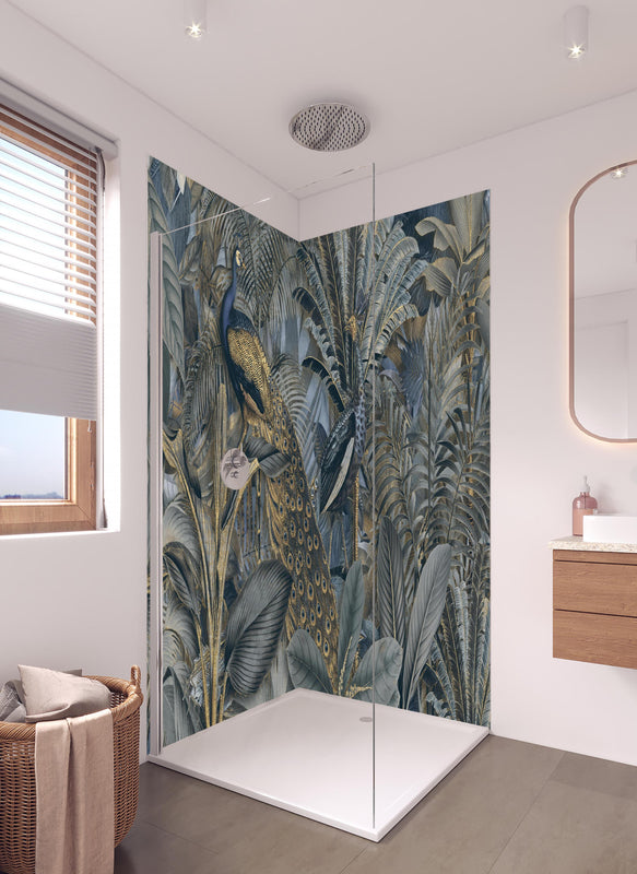 Duschrückwand - Tropischer Garten - Pfau in hellem Badezimmer mit Regenduschkopf  - zweiteilige Eck-Duschrückwand
