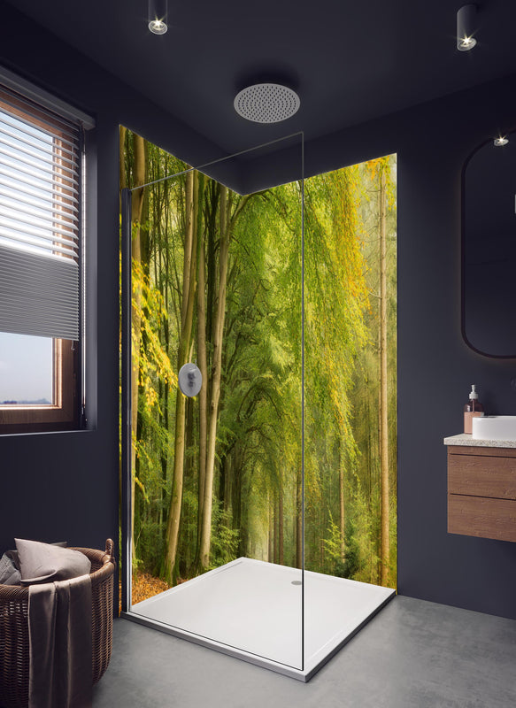 Duschrückwand - Tunnel Vision in hellem Badezimmer mit Regenduschkopf  - zweiteilige Eck-Duschrückwand