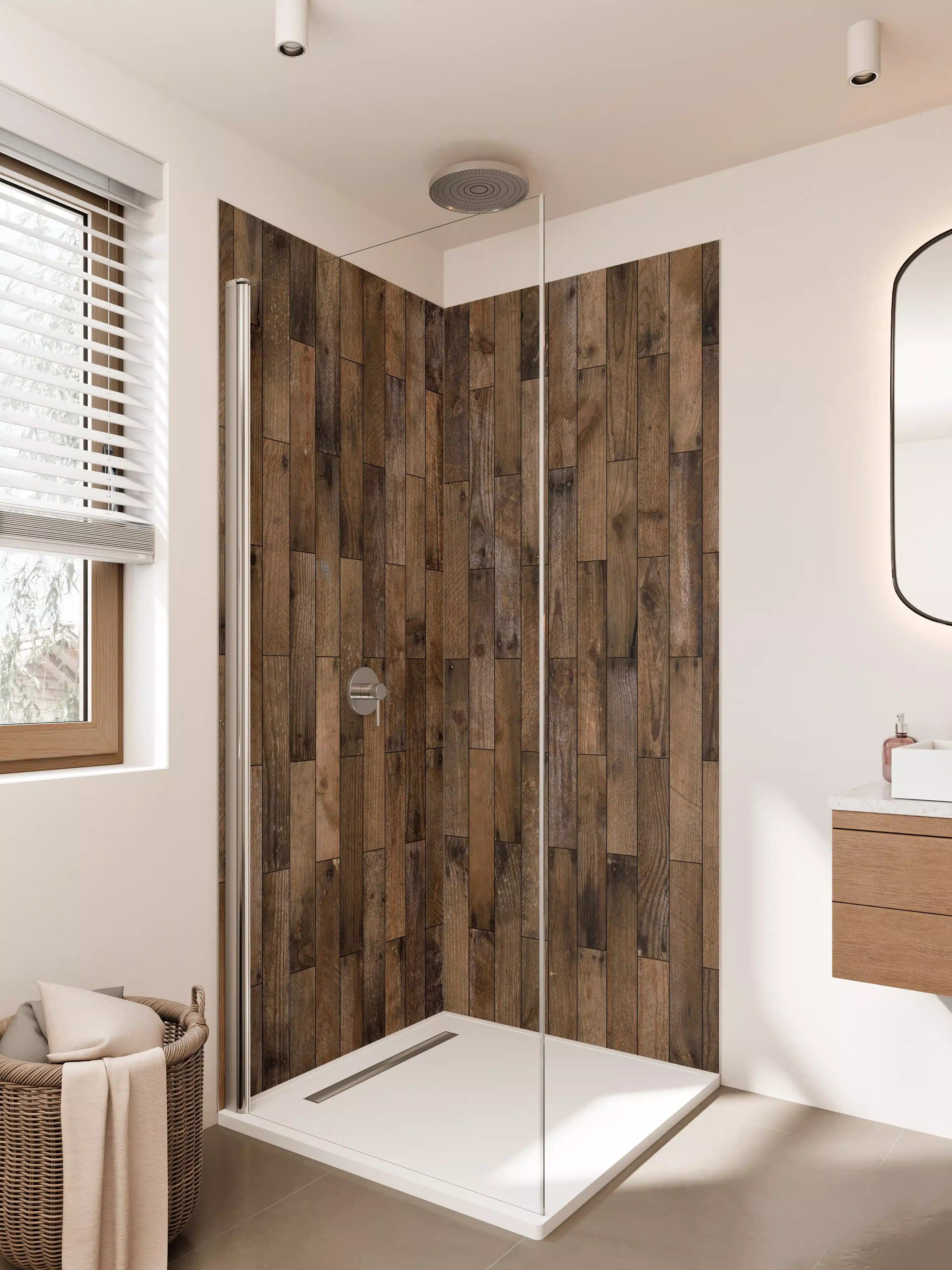 Duschrückwand - Warme Holzwand mit Naturholz-Optik