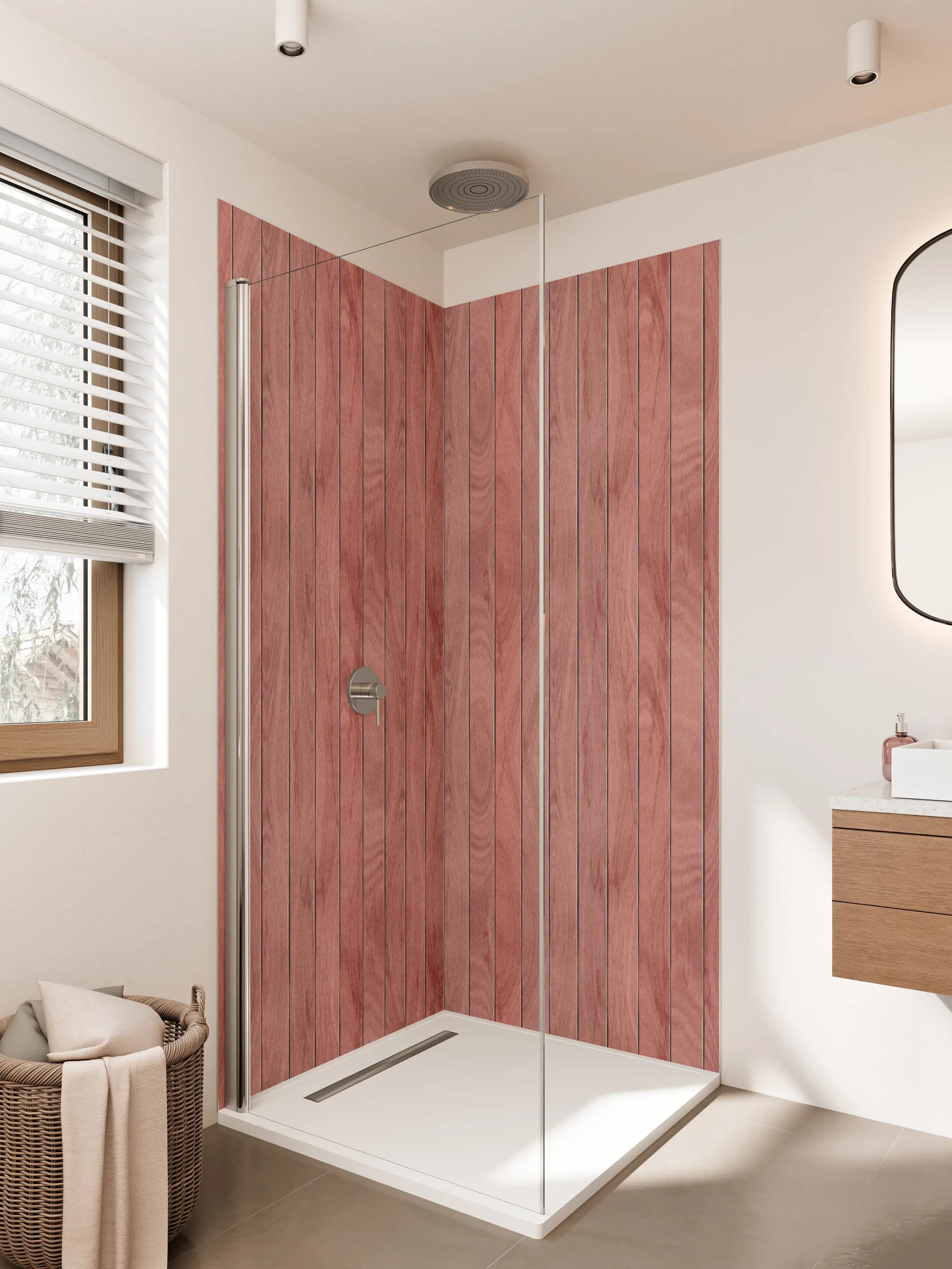 Duschrückwand - Warmes Holz-Design mit rotem Ton
