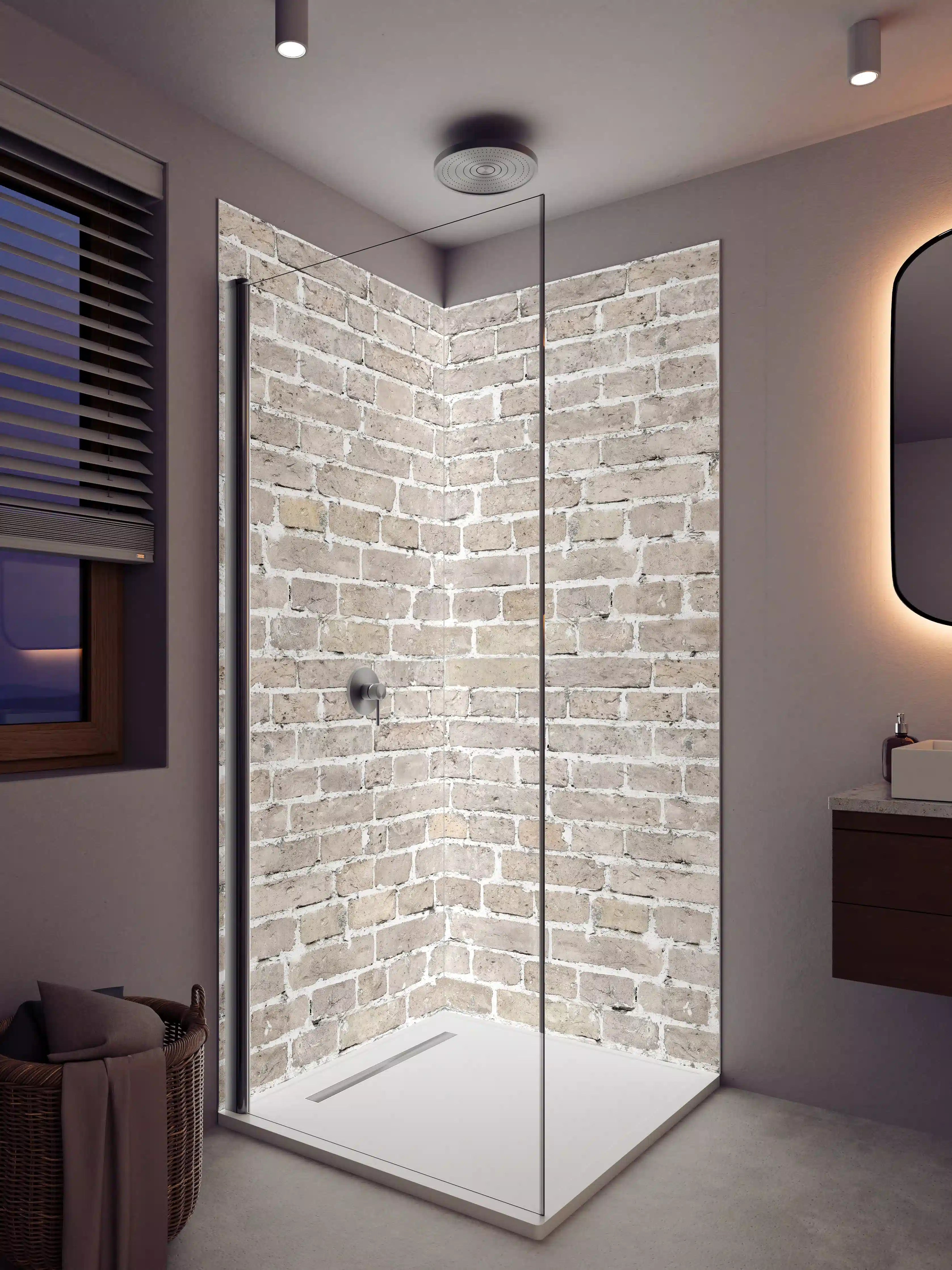 Duschrückwand - Weiß gewaschenes altes Mauerpanorama