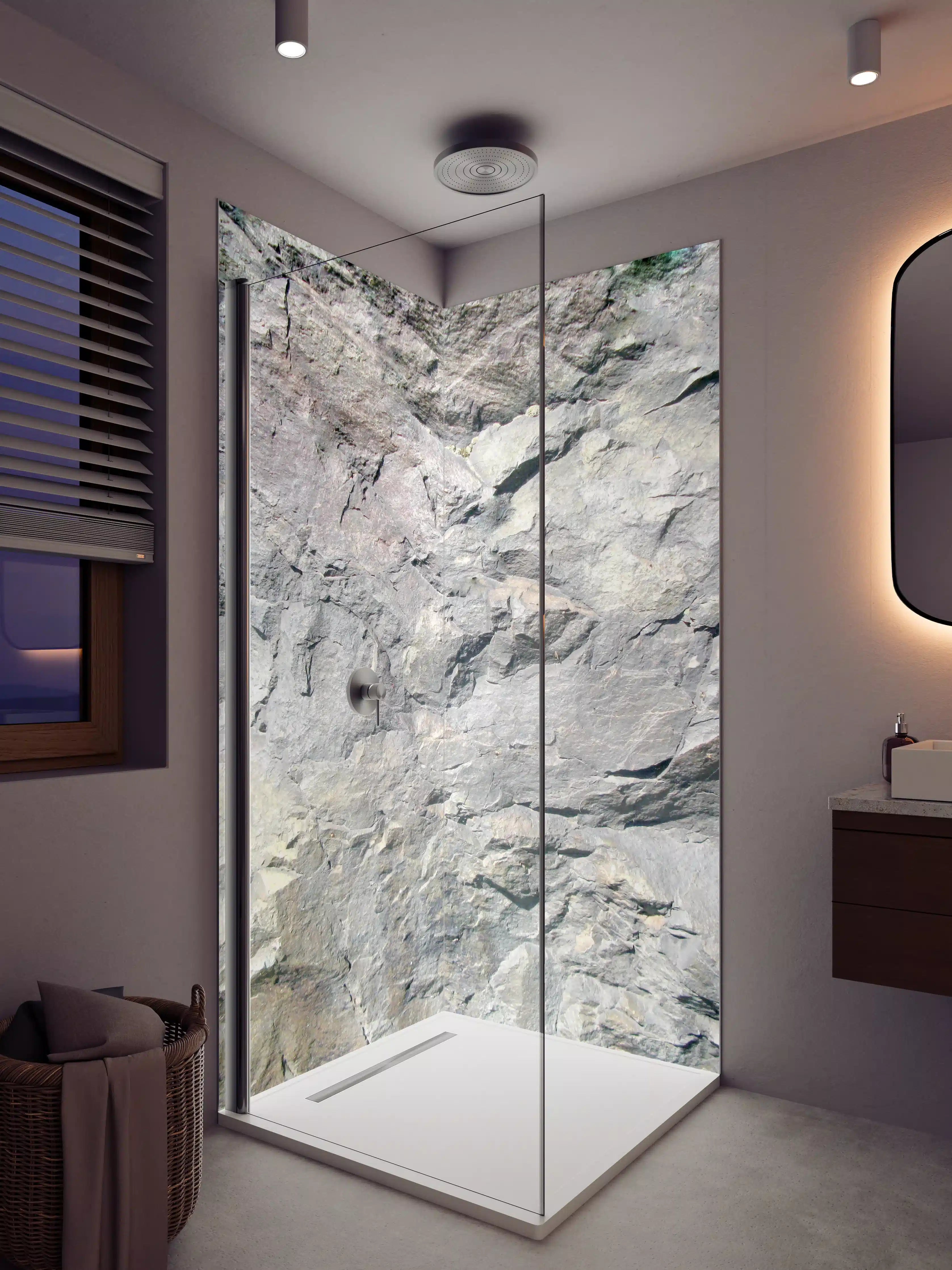 Duschrückwand - Weiße und graue Natursteinwand